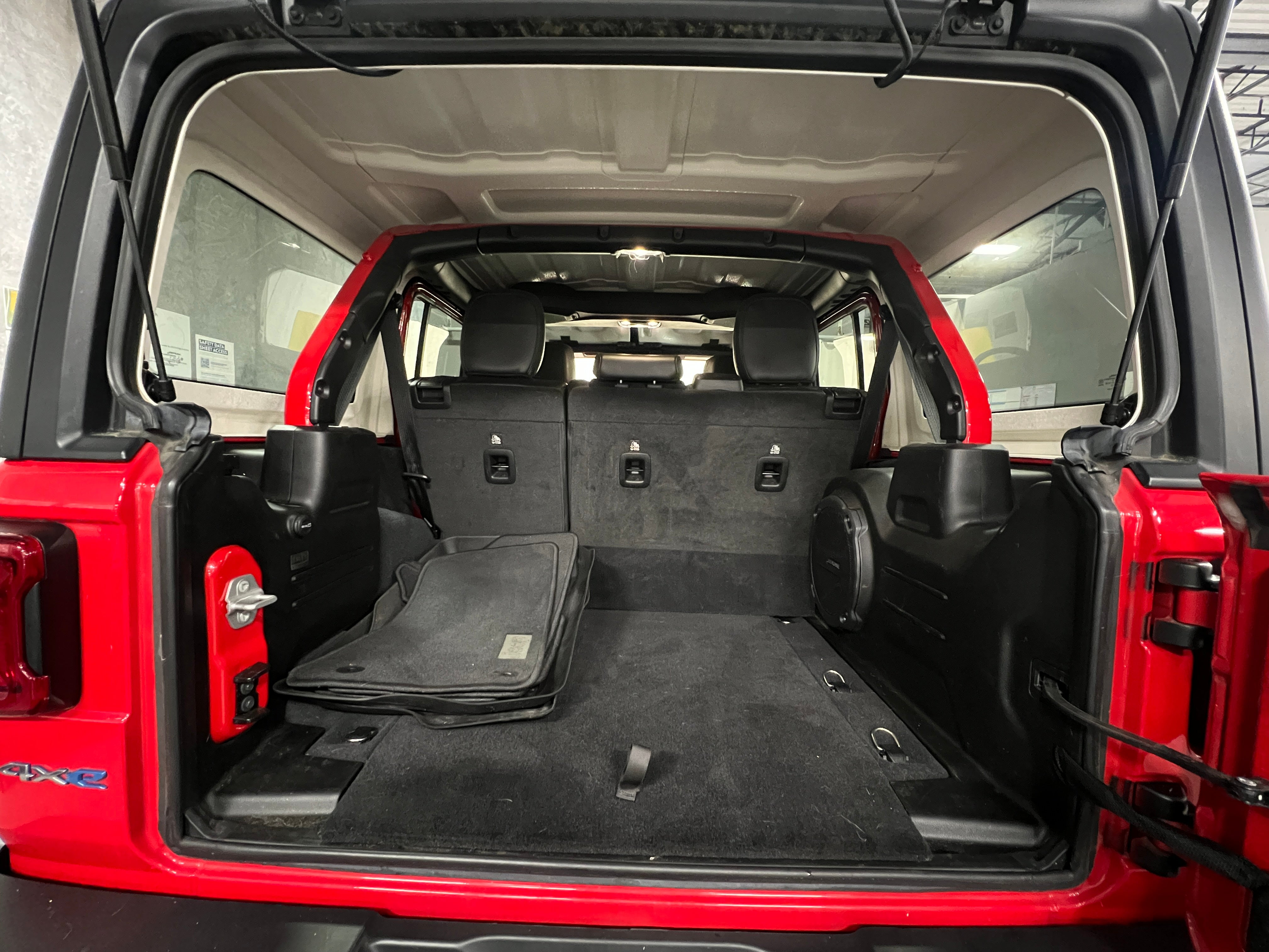 2022 Jeep Wrangler Unlimited Sahara 4xe 6