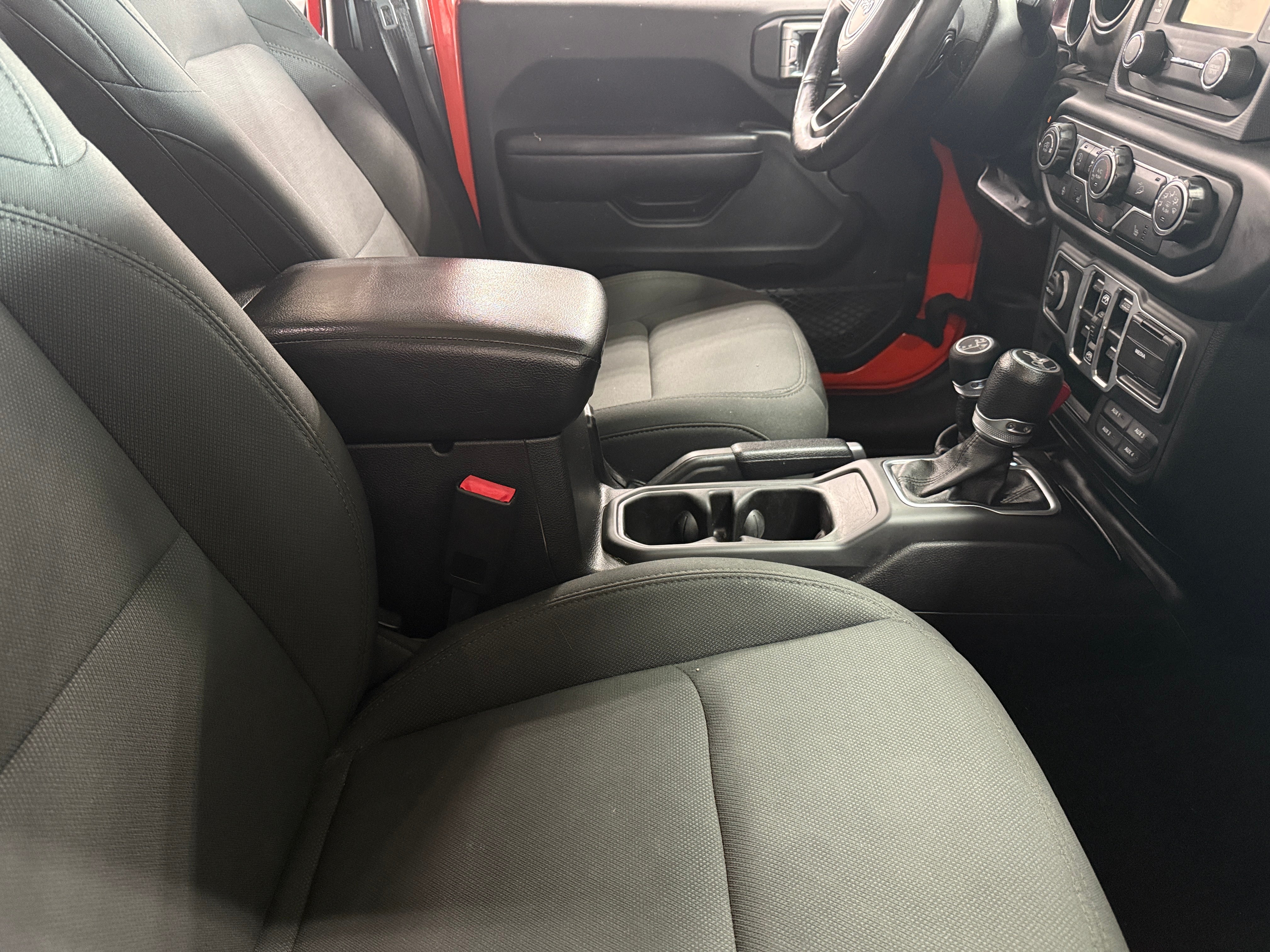 2018 Jeep Wrangler Unlimited Sport S 2