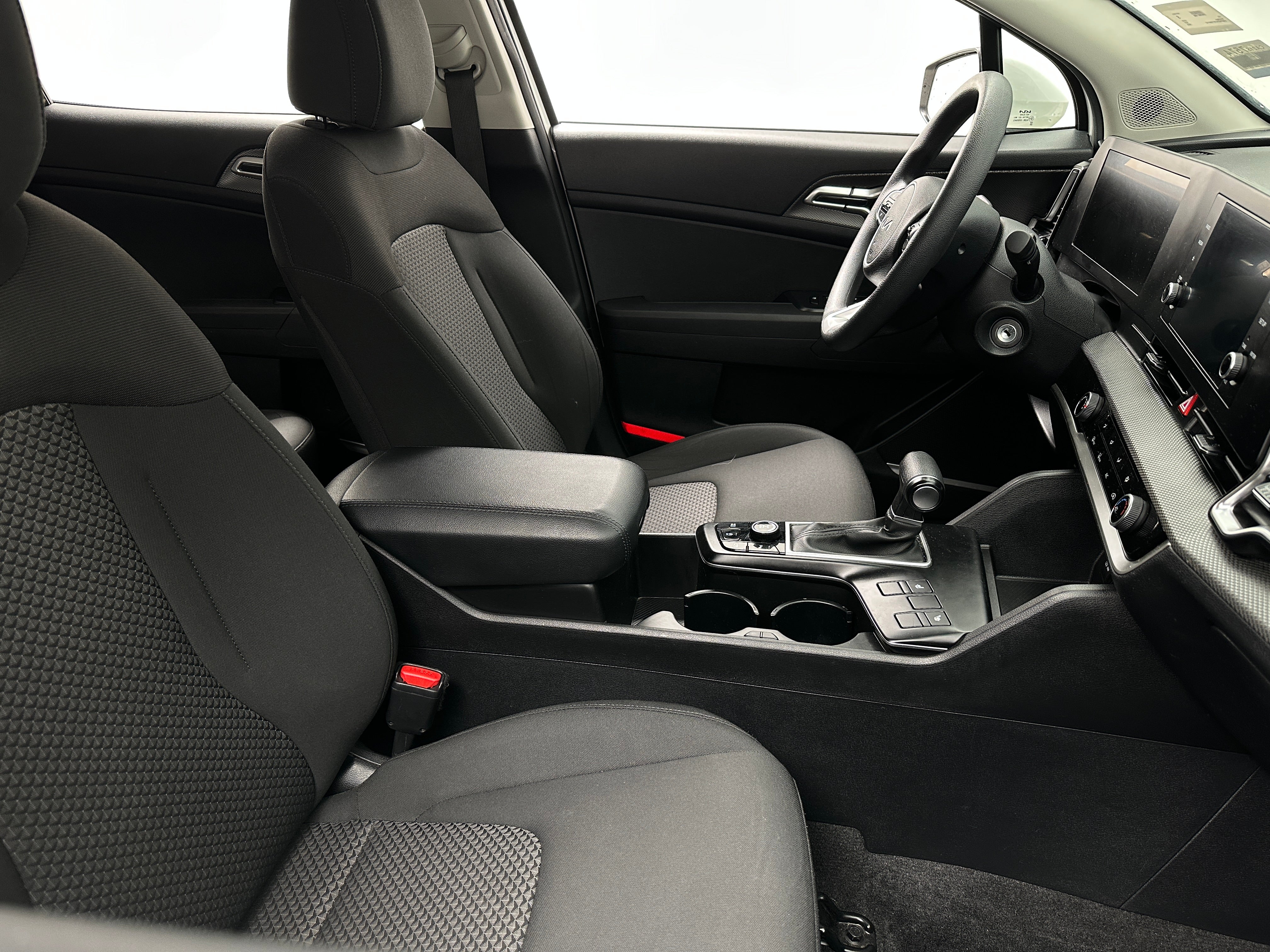 2023 Kia Sportage LX 2