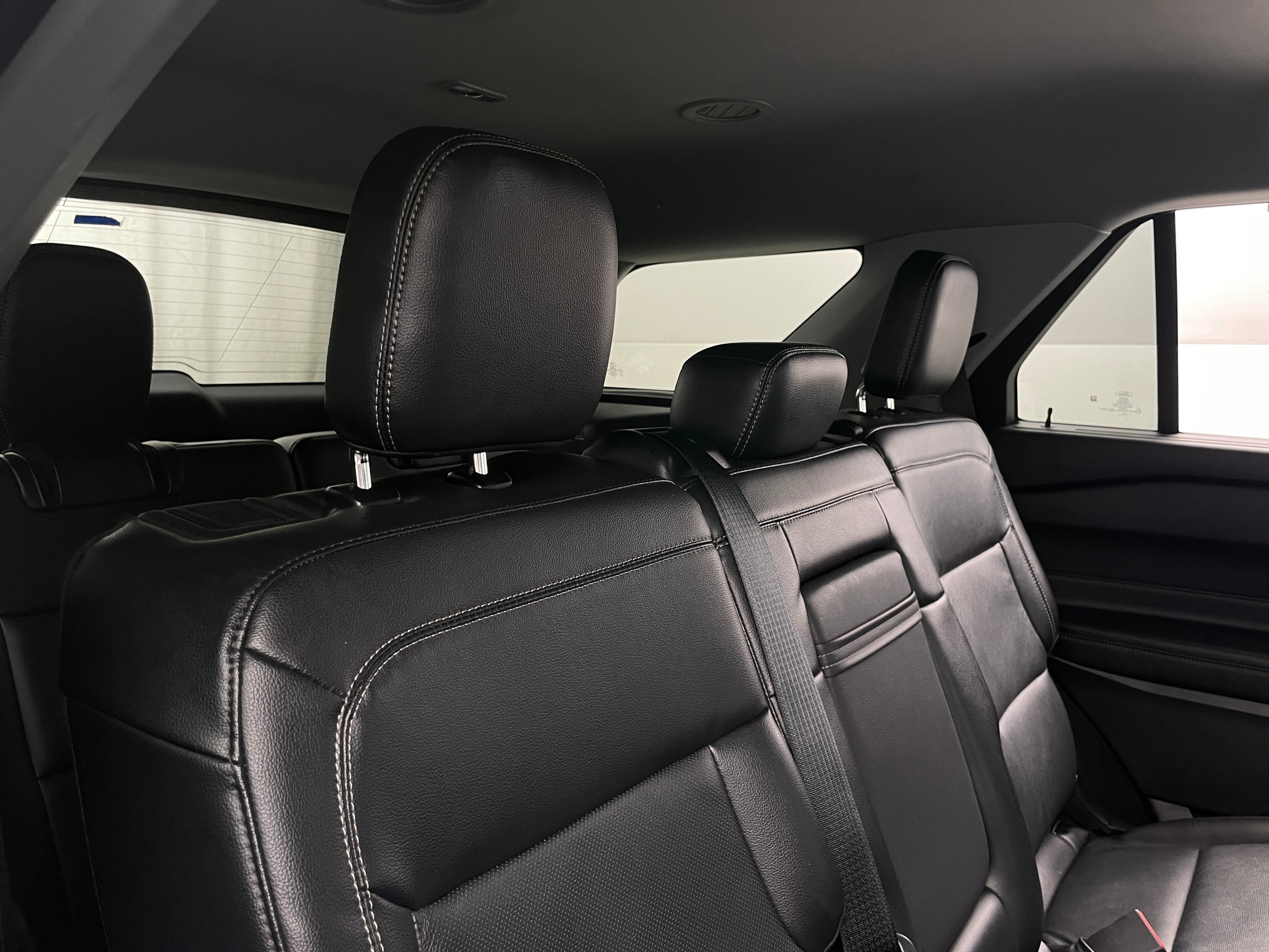 2023 Ford Explorer Limited 5