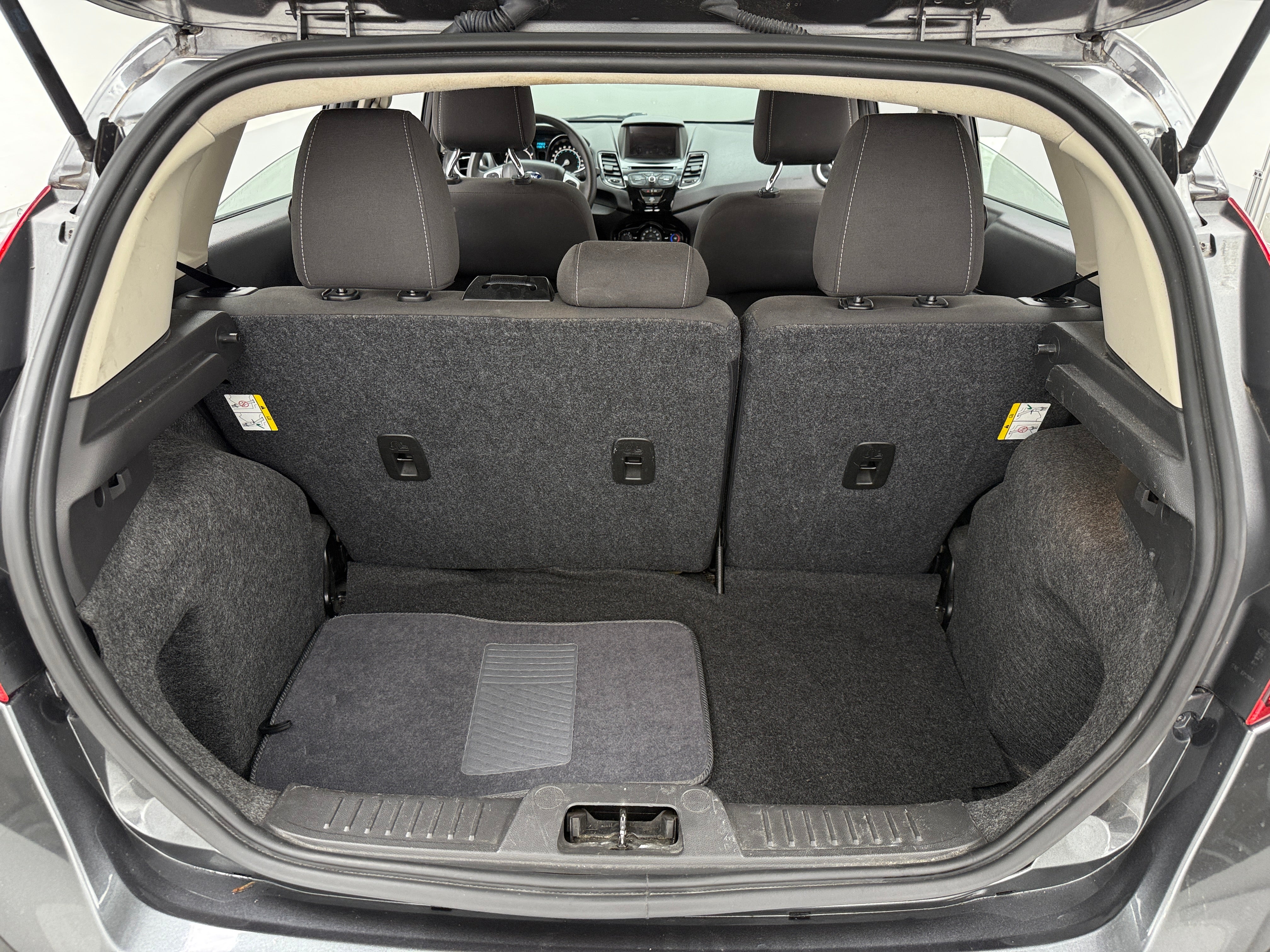 2019 Ford Fiesta SE 7