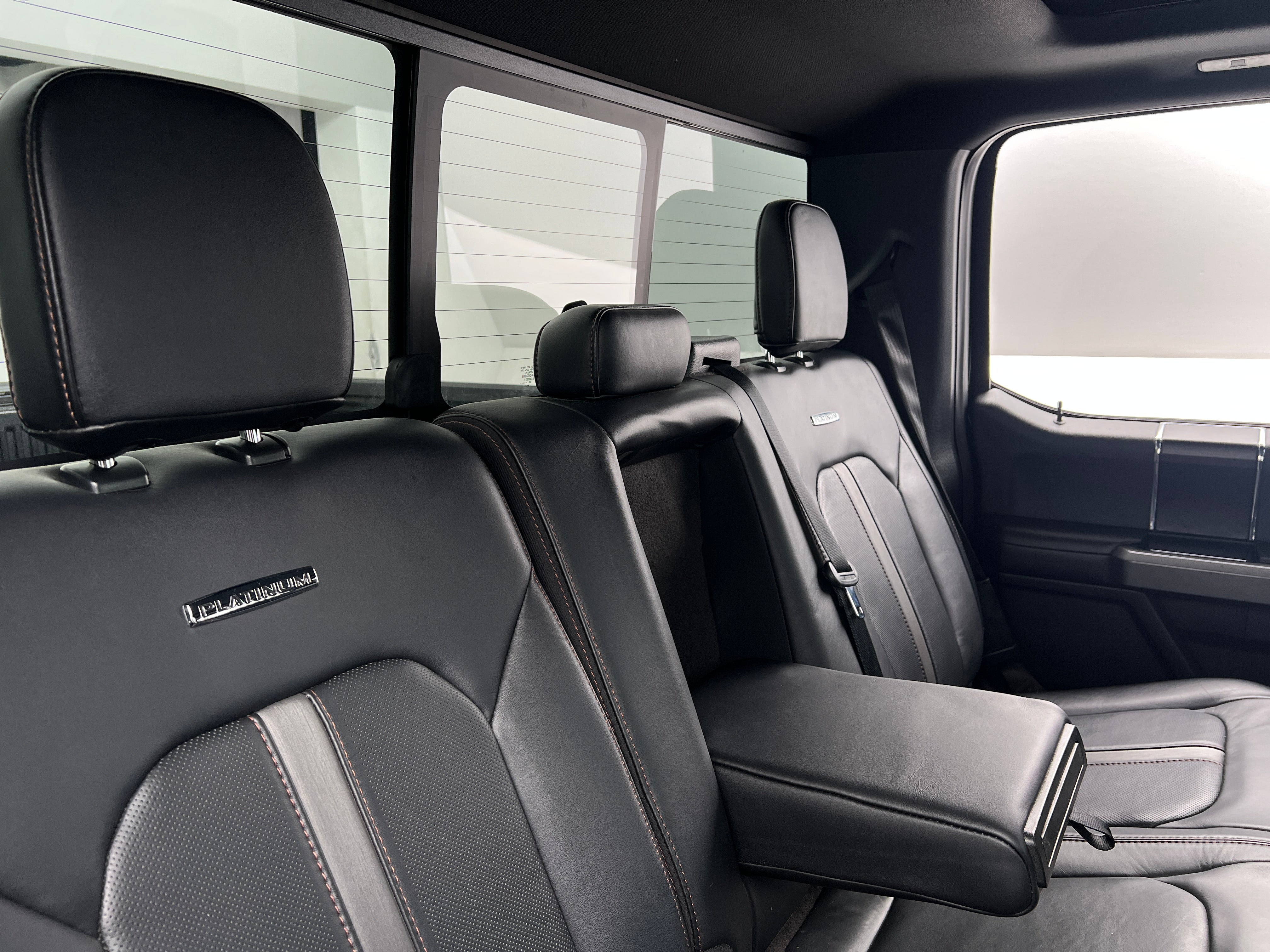 2020 Ford Econoline E-150 5