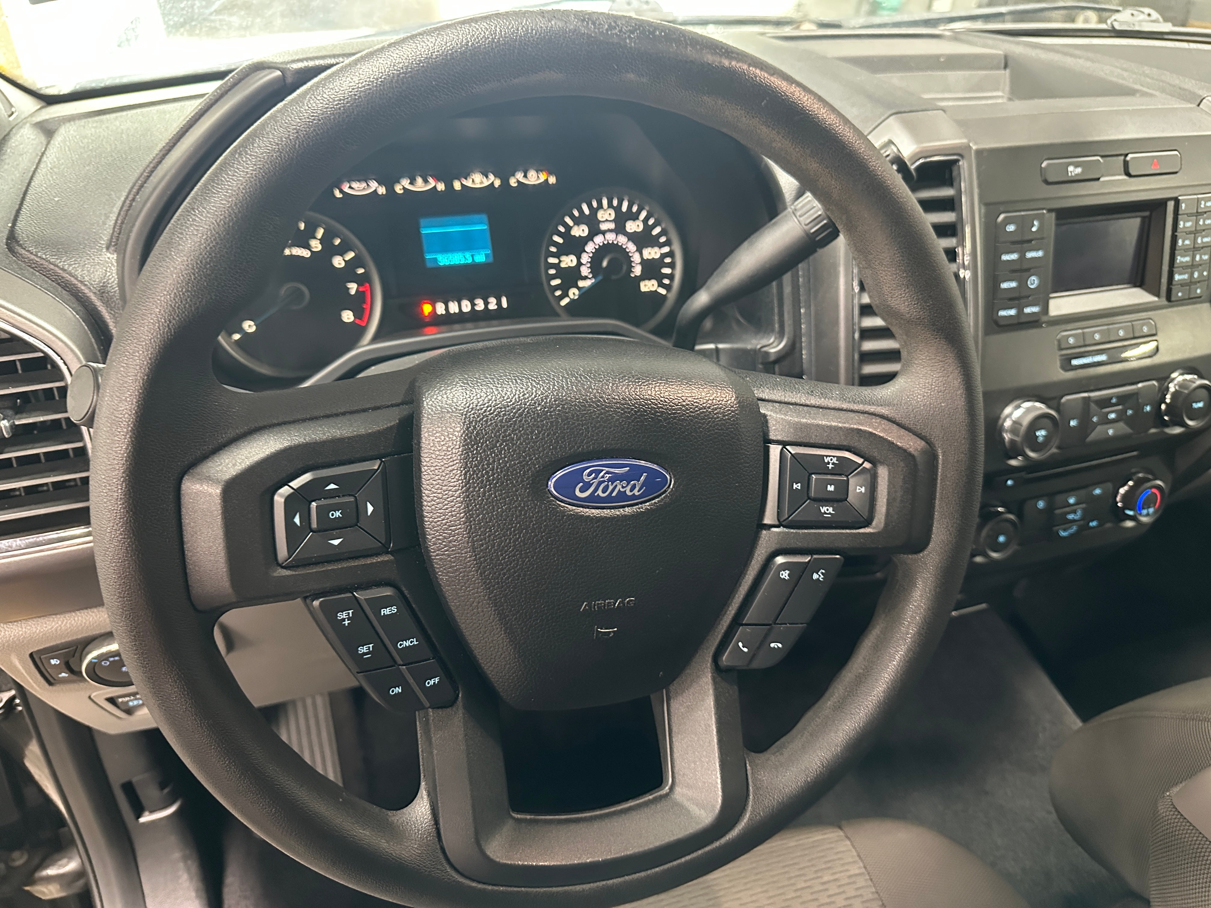 2017 Ford Econoline E-150 5