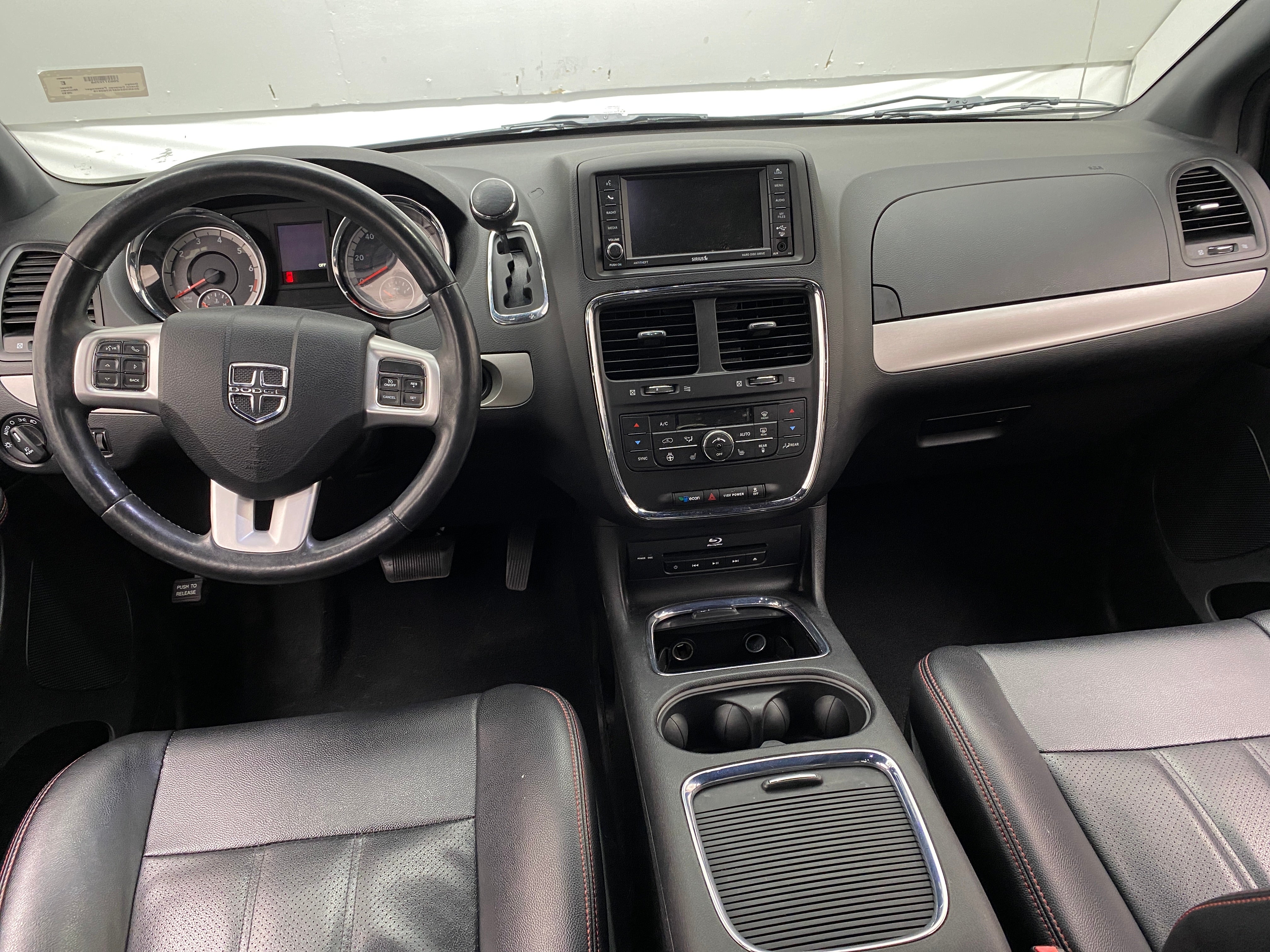 2015 Dodge Grand Caravan SE 2