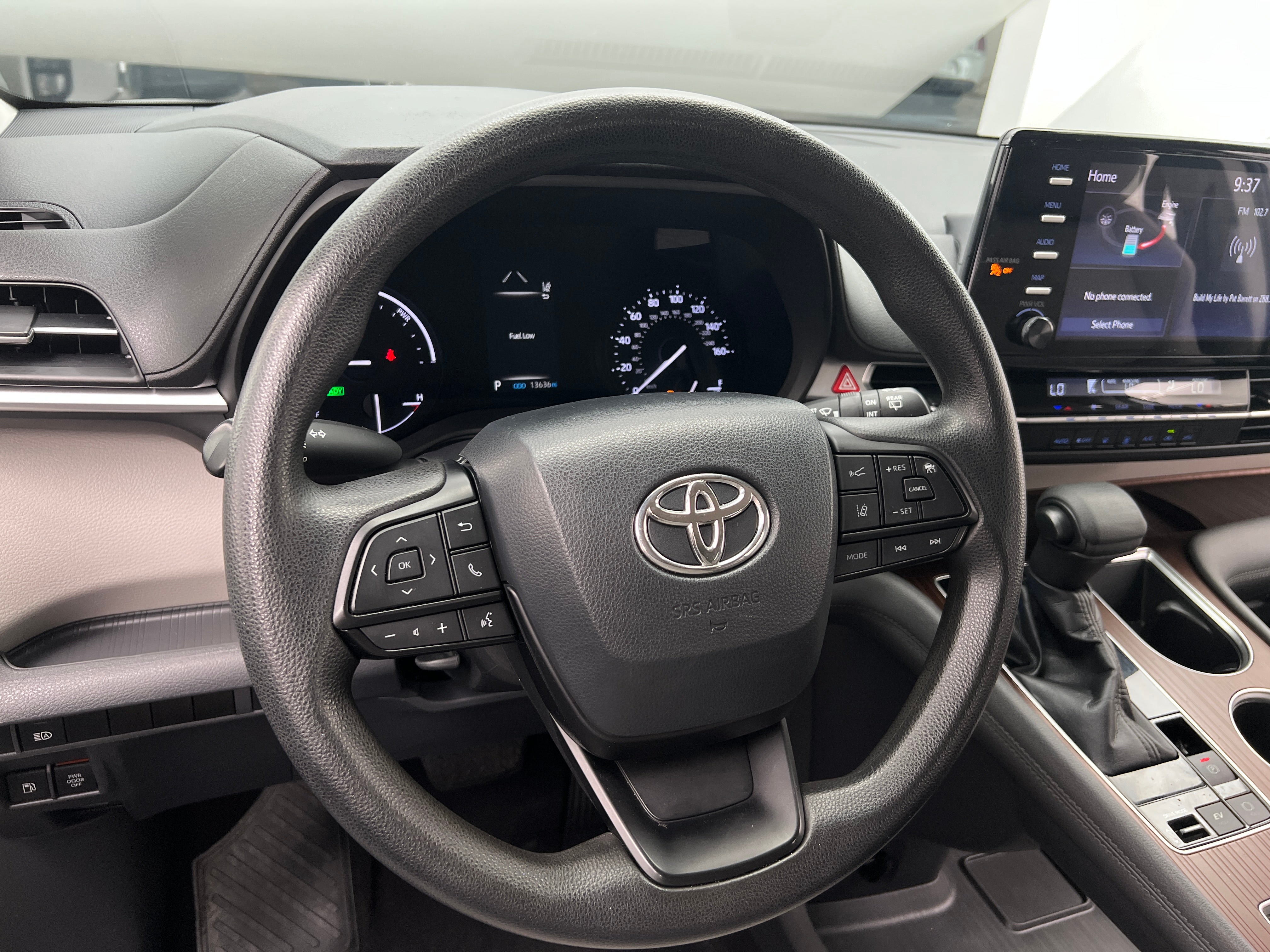 2022 Toyota Sienna LE 5