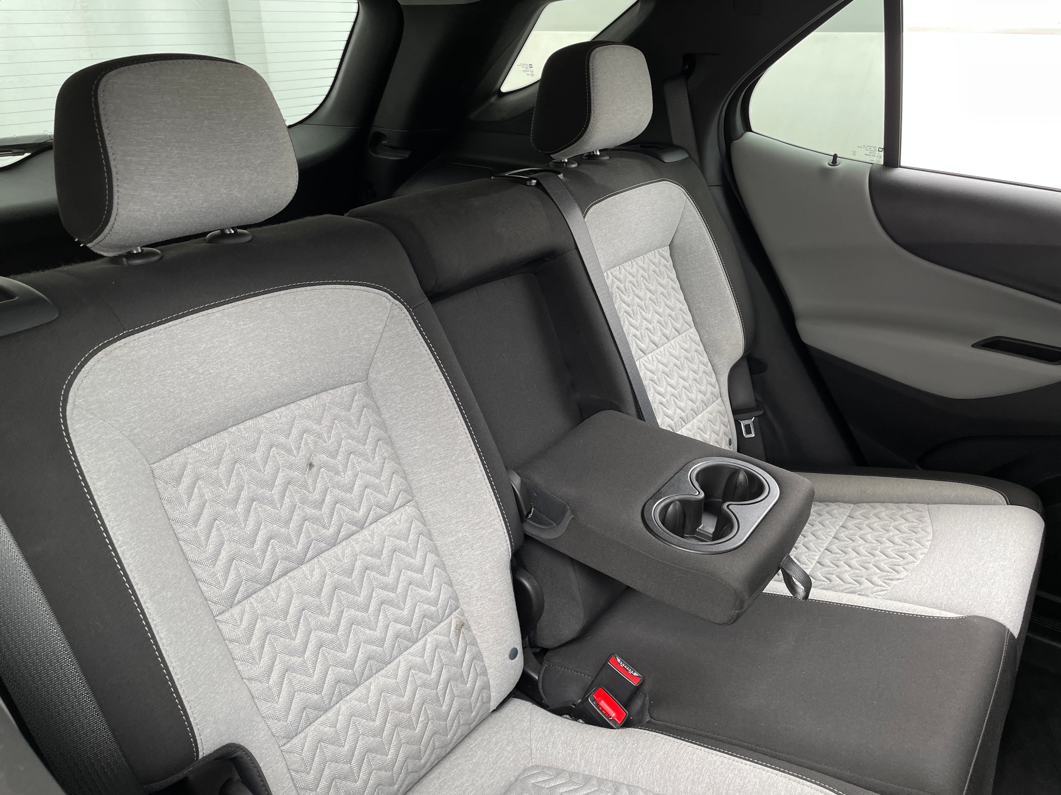 2022 Chevrolet Equinox LS 6