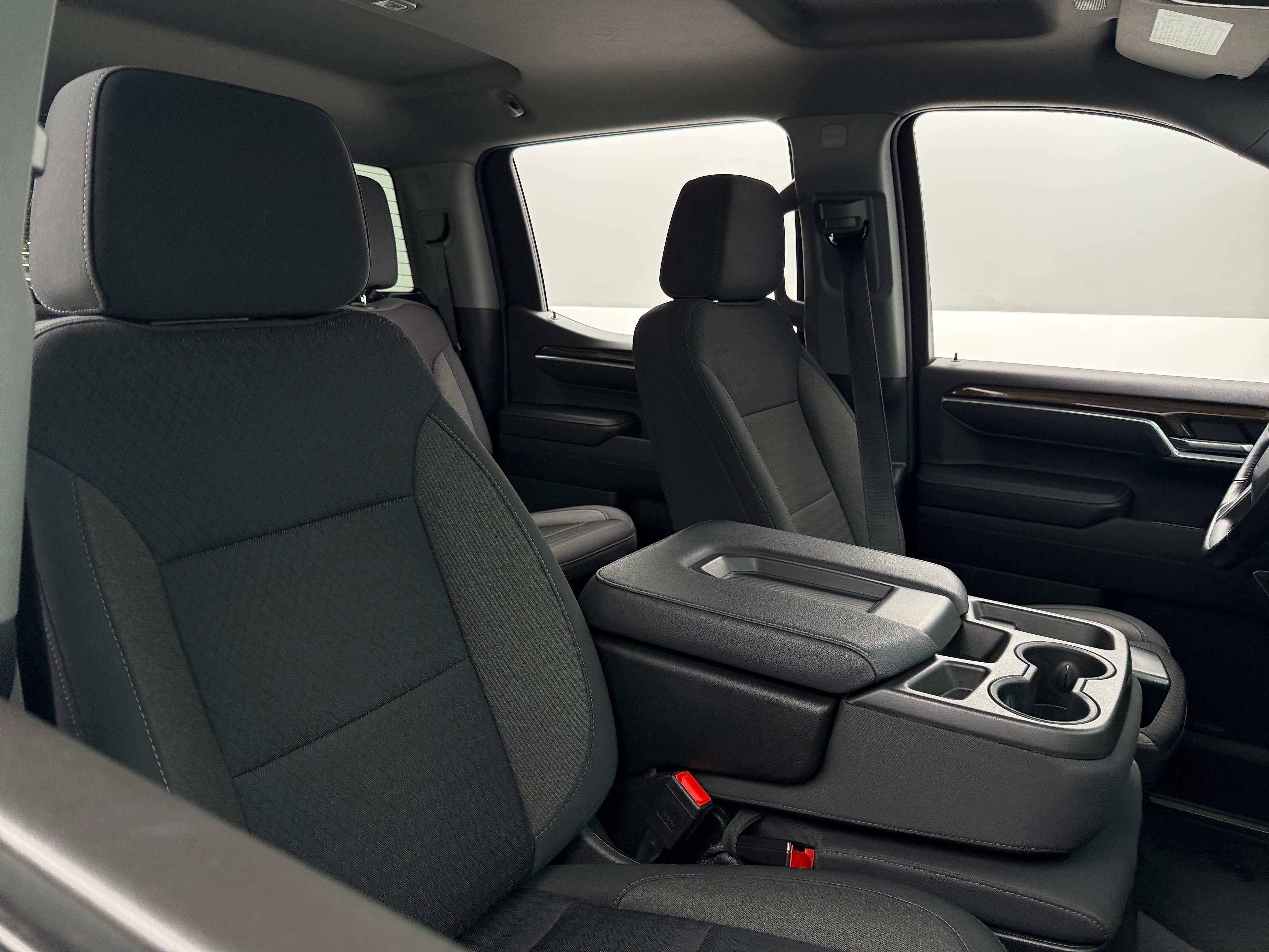 2022 Chevrolet Silverado 1500 RST 2