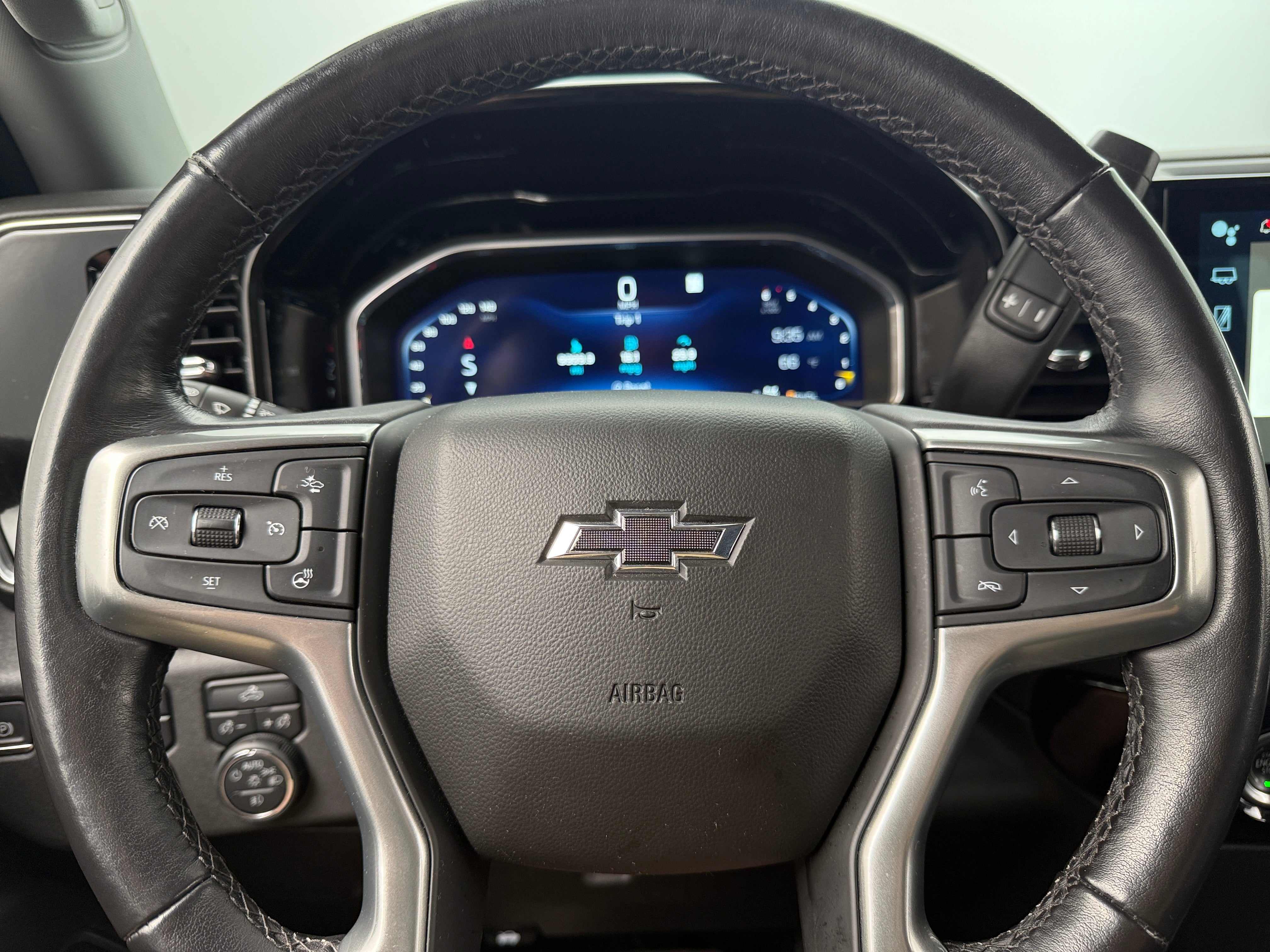 2022 Chevrolet Silverado 1500 RST 5