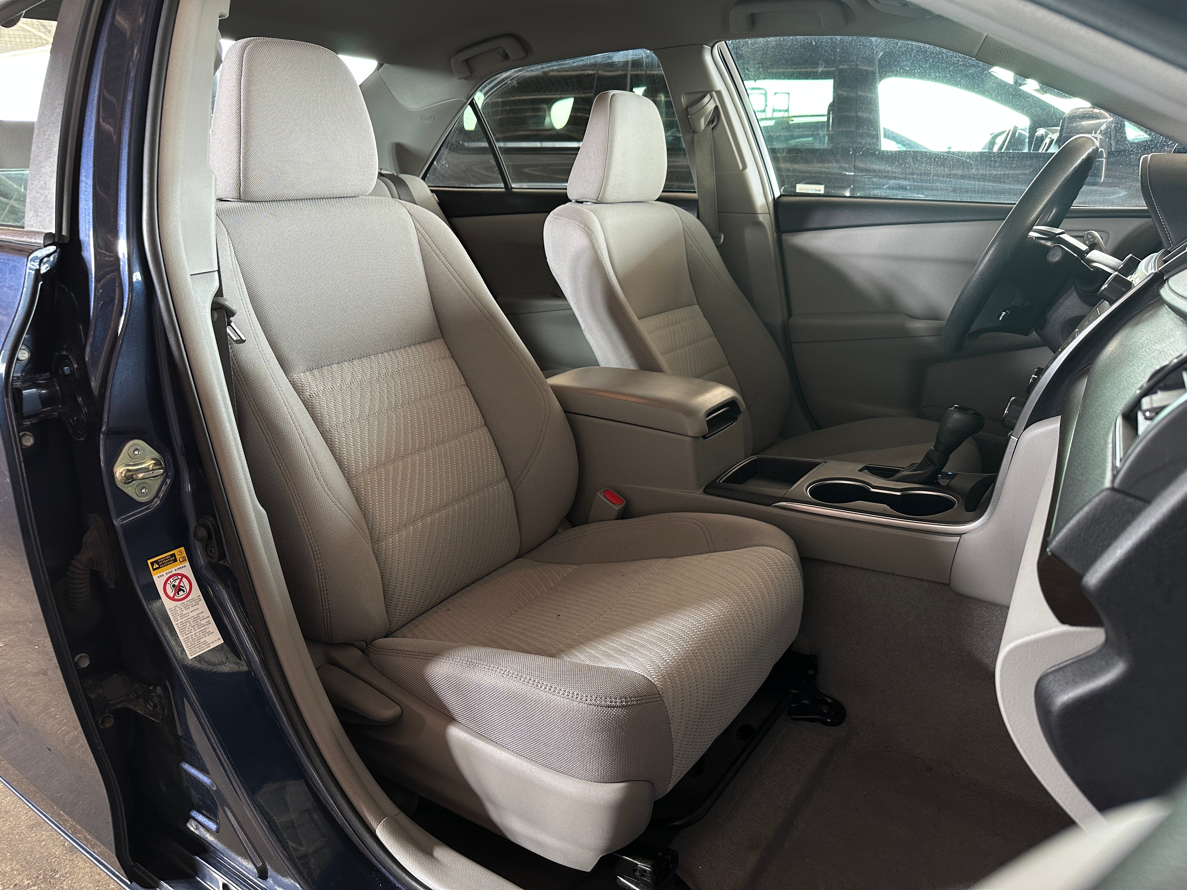 2016 Toyota Camry LE 2
