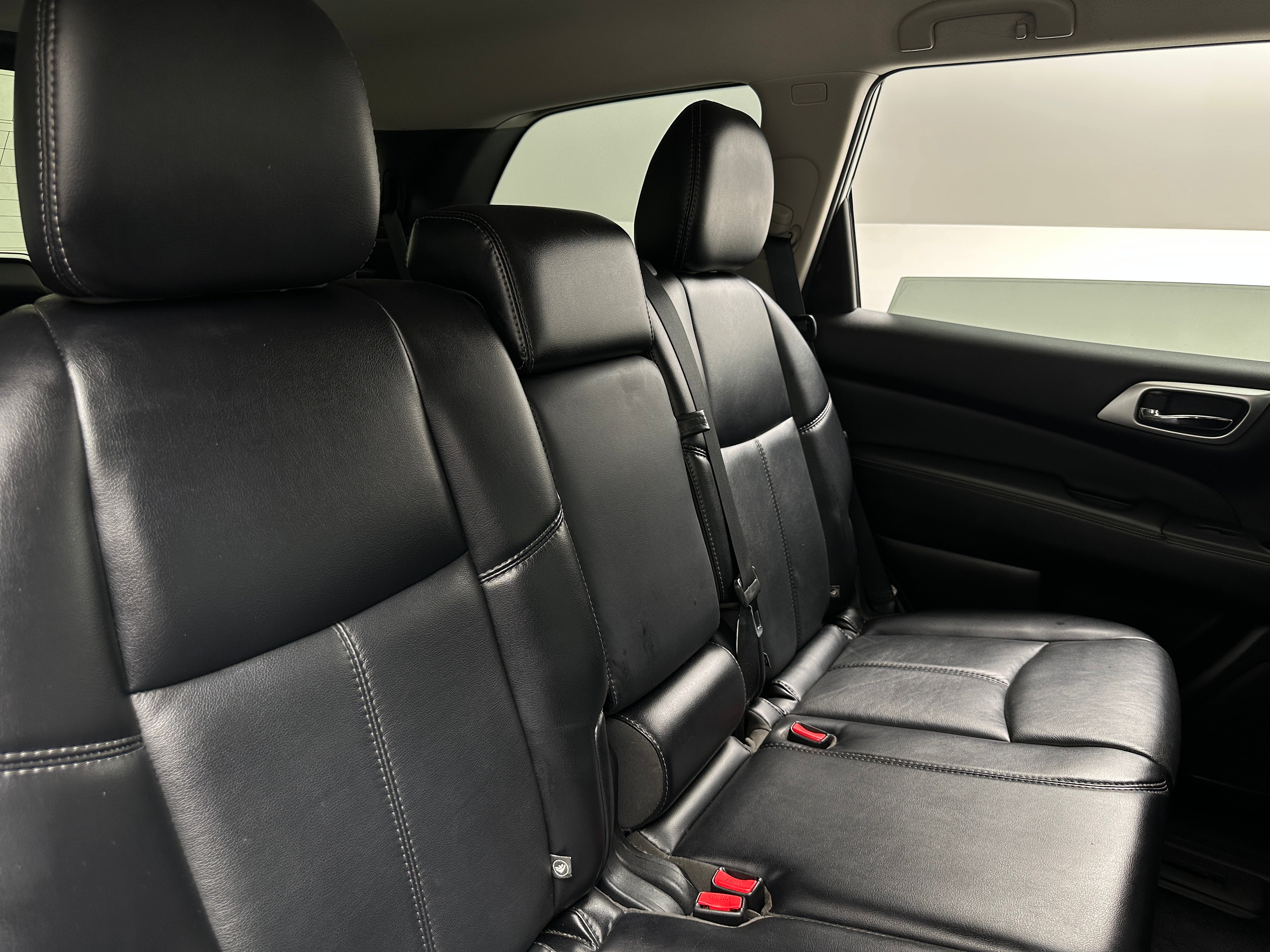 2019 Nissan Pathfinder SL 5