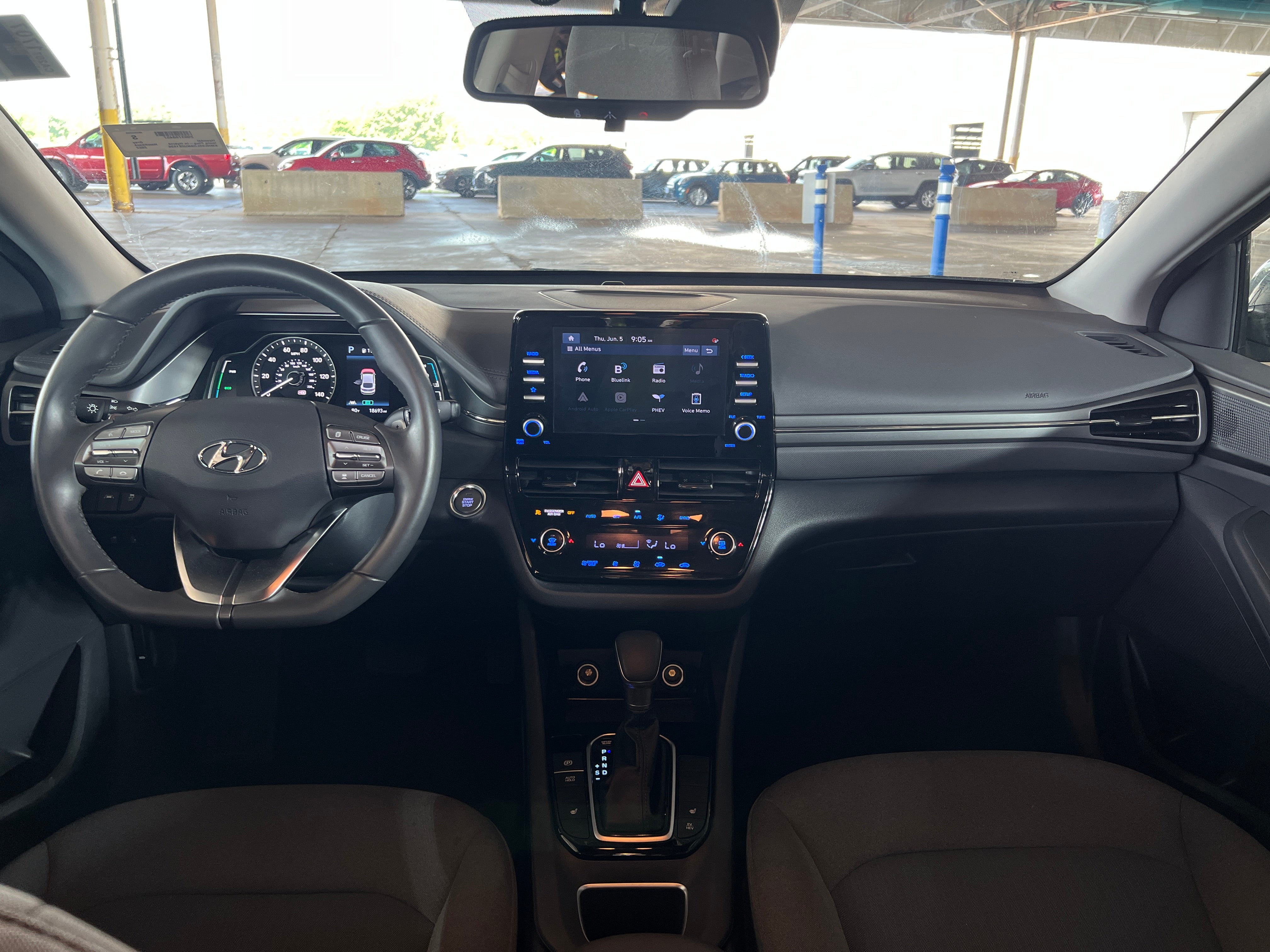 2022 Hyundai Ioniq SE 3
