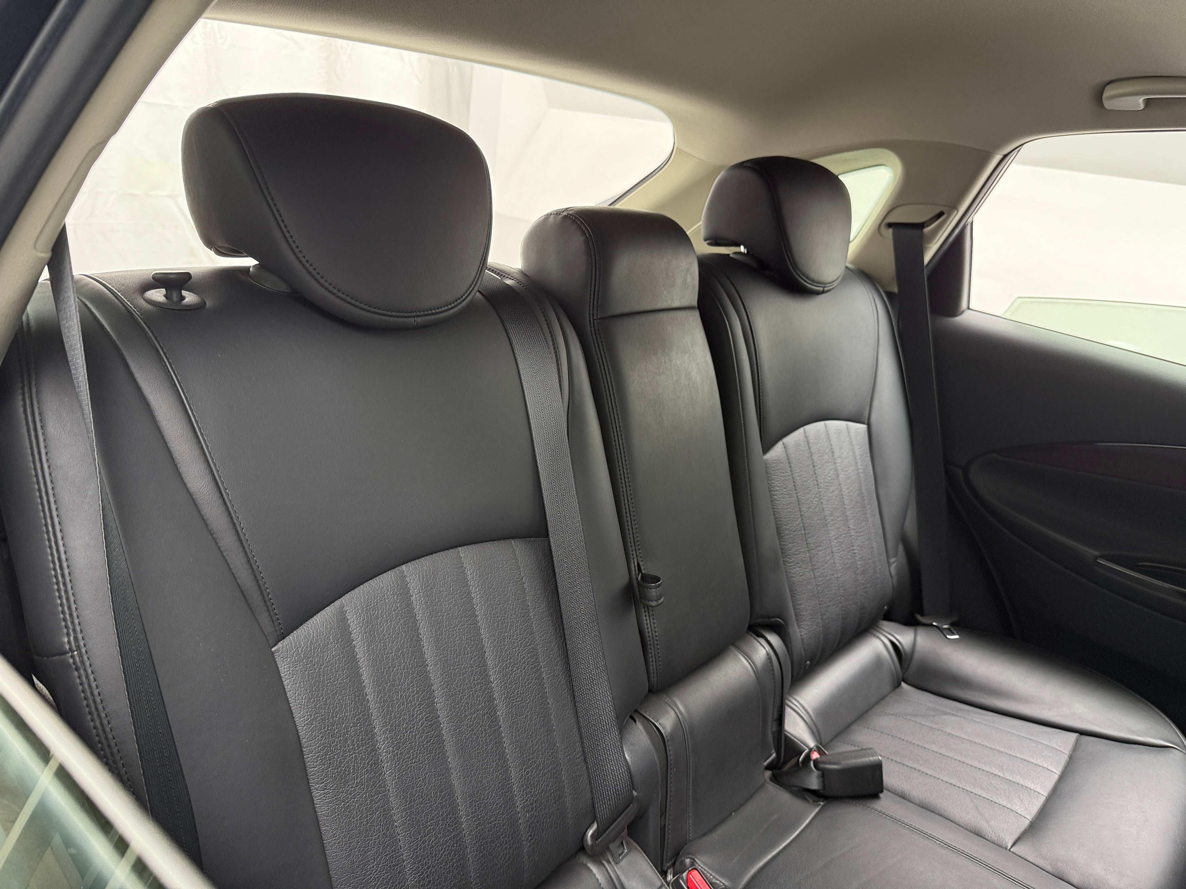 2017 INFINITI QX50 Base 5