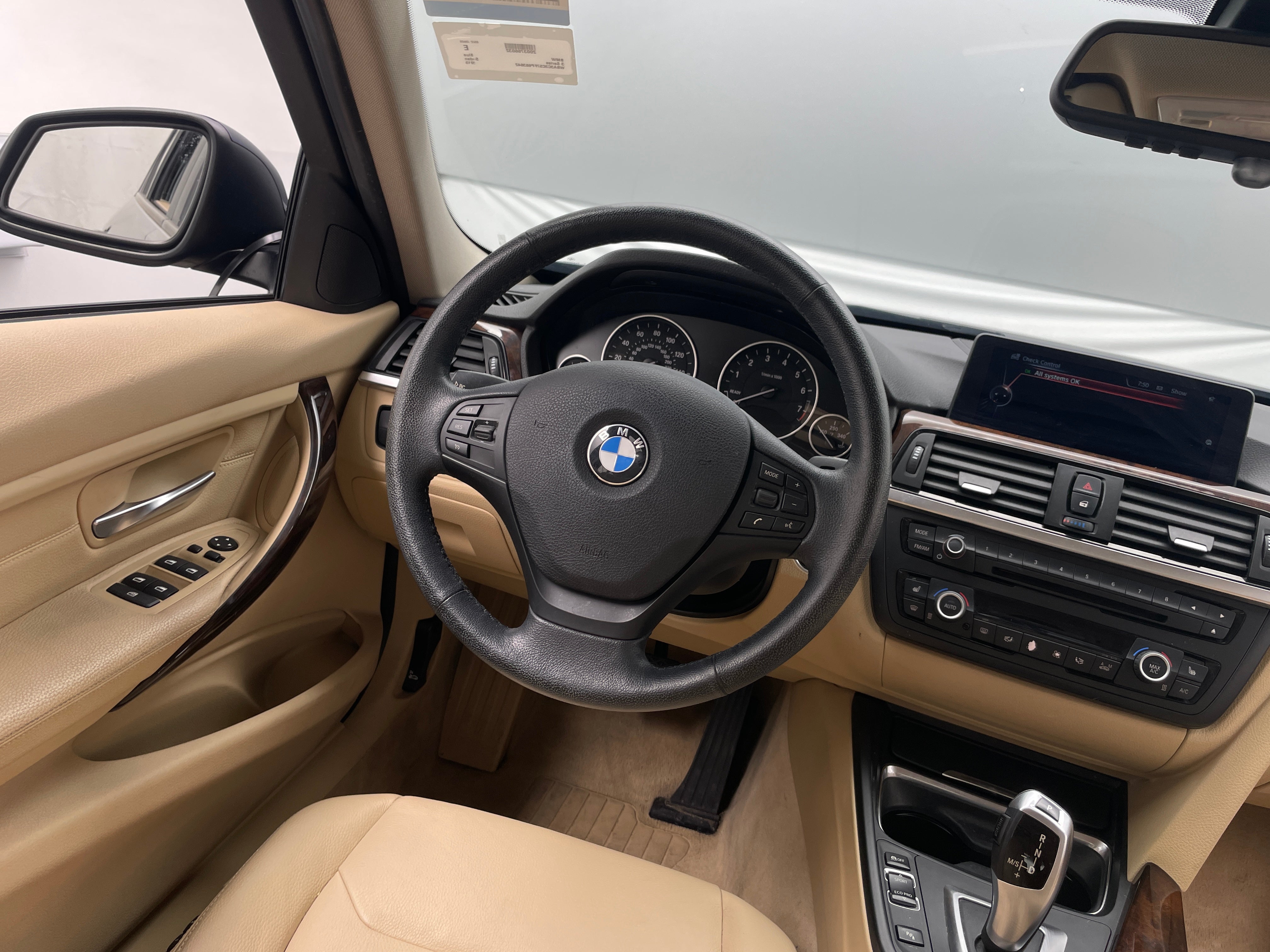 2015 BMW 3 Series 320i xDrive 4