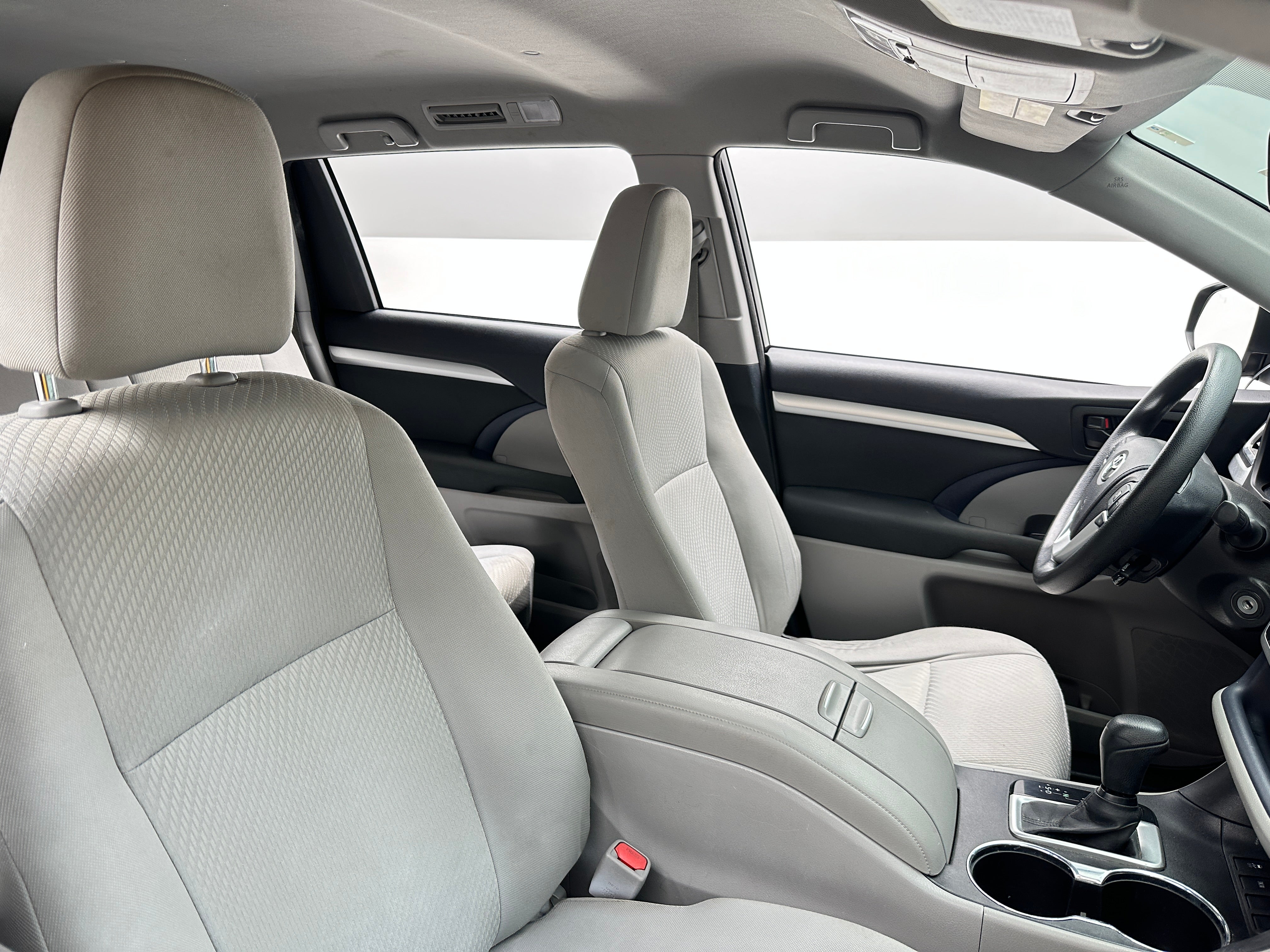2015 Toyota Highlander LE 2