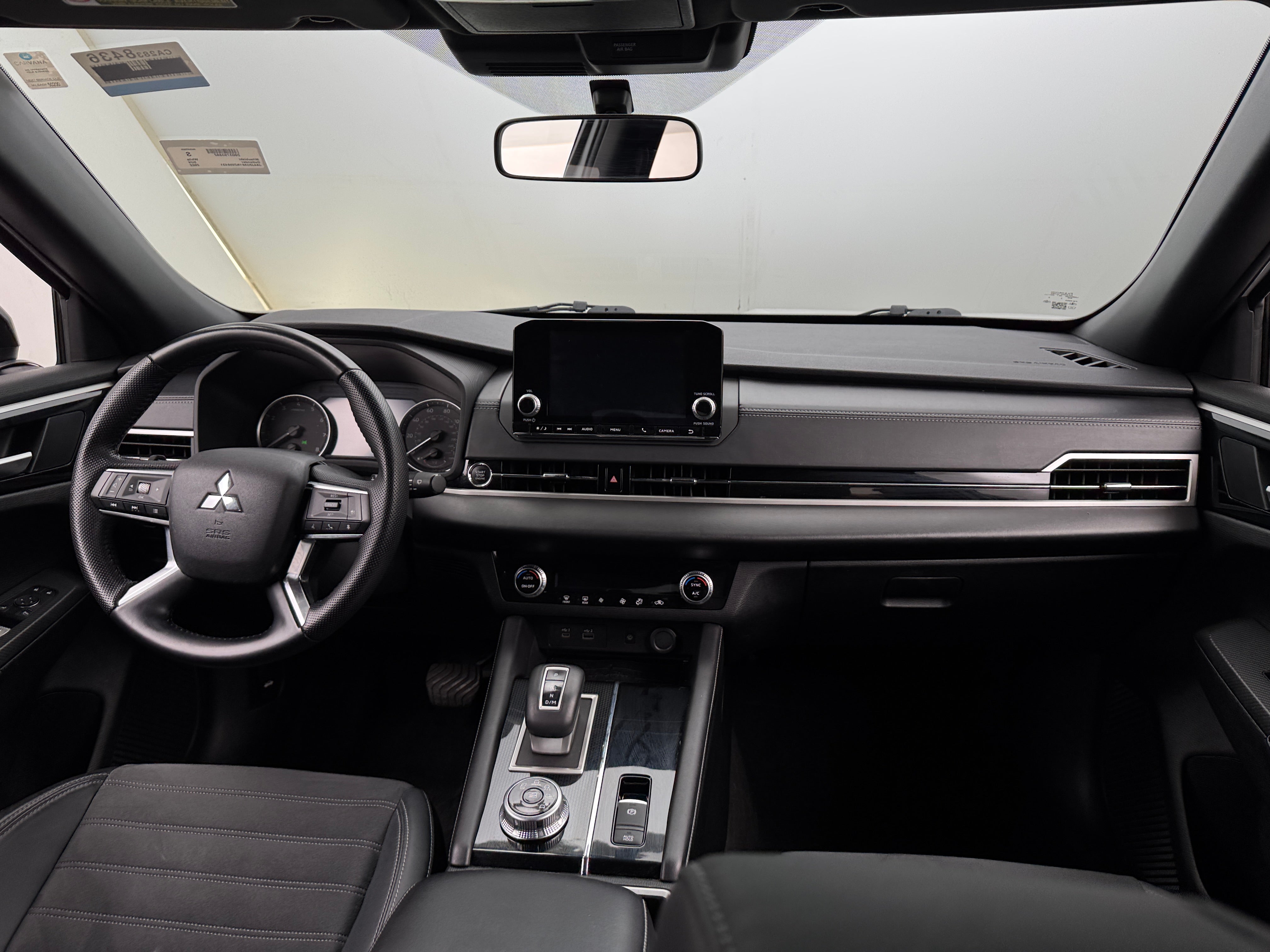 Thumbnail: 2022 Mitsubishi Outlander - 2