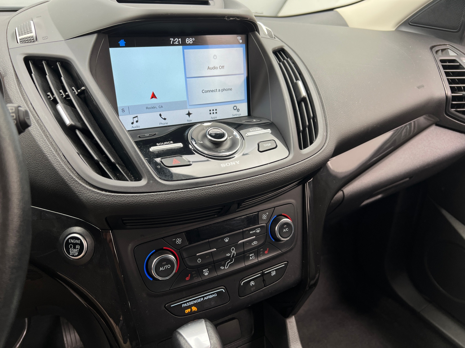 Thumbnail: 2017 Ford Escape - 3