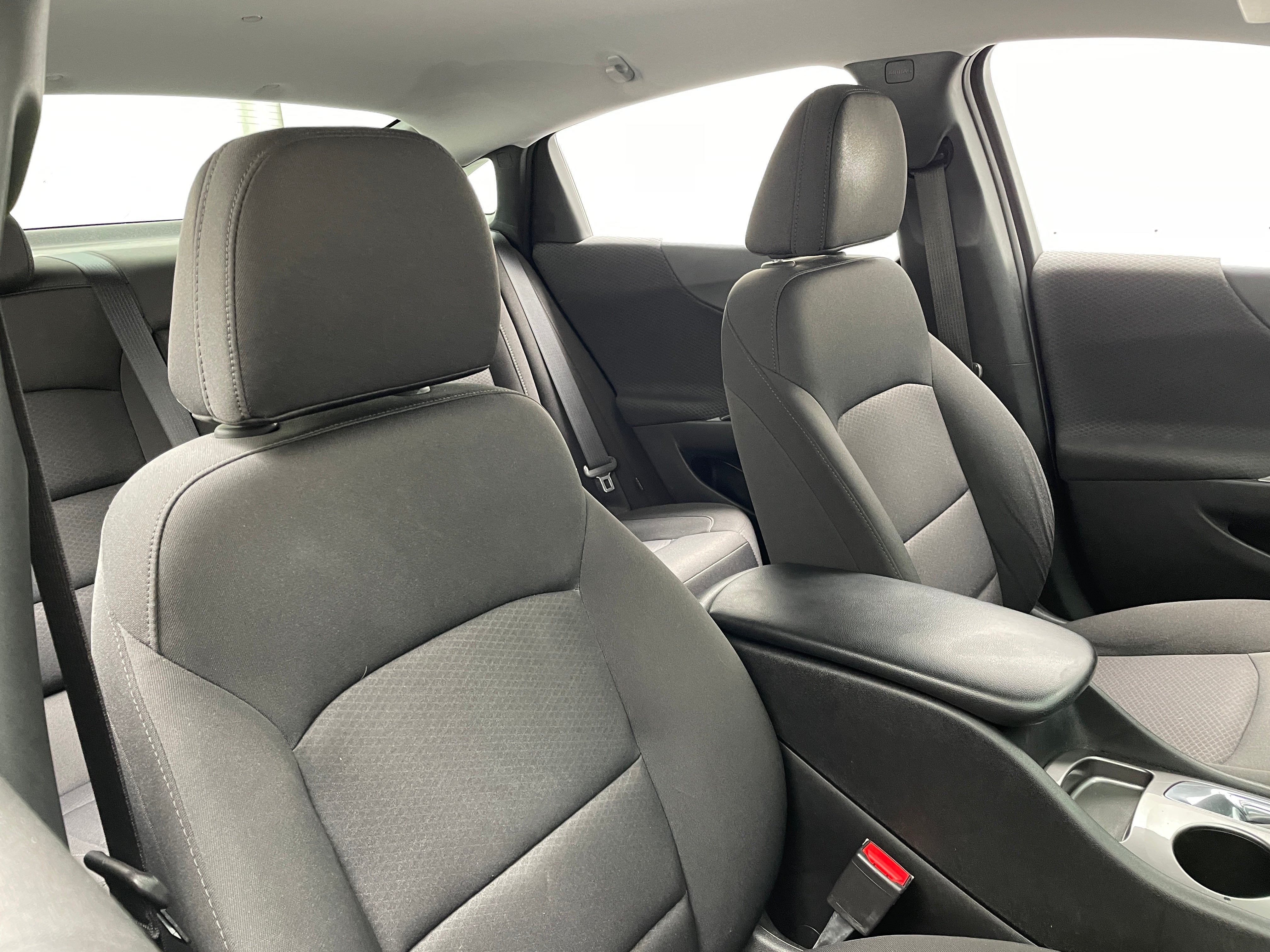 2018 Chevrolet Malibu LS 2