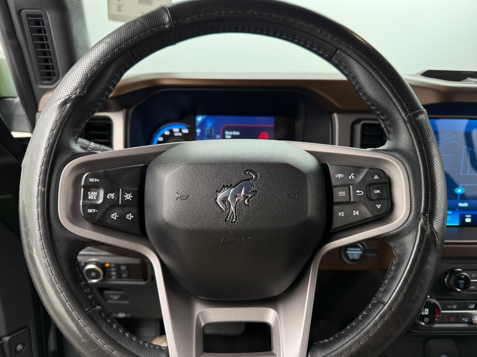 Thumbnail: 2023 Ford Bronco - 5