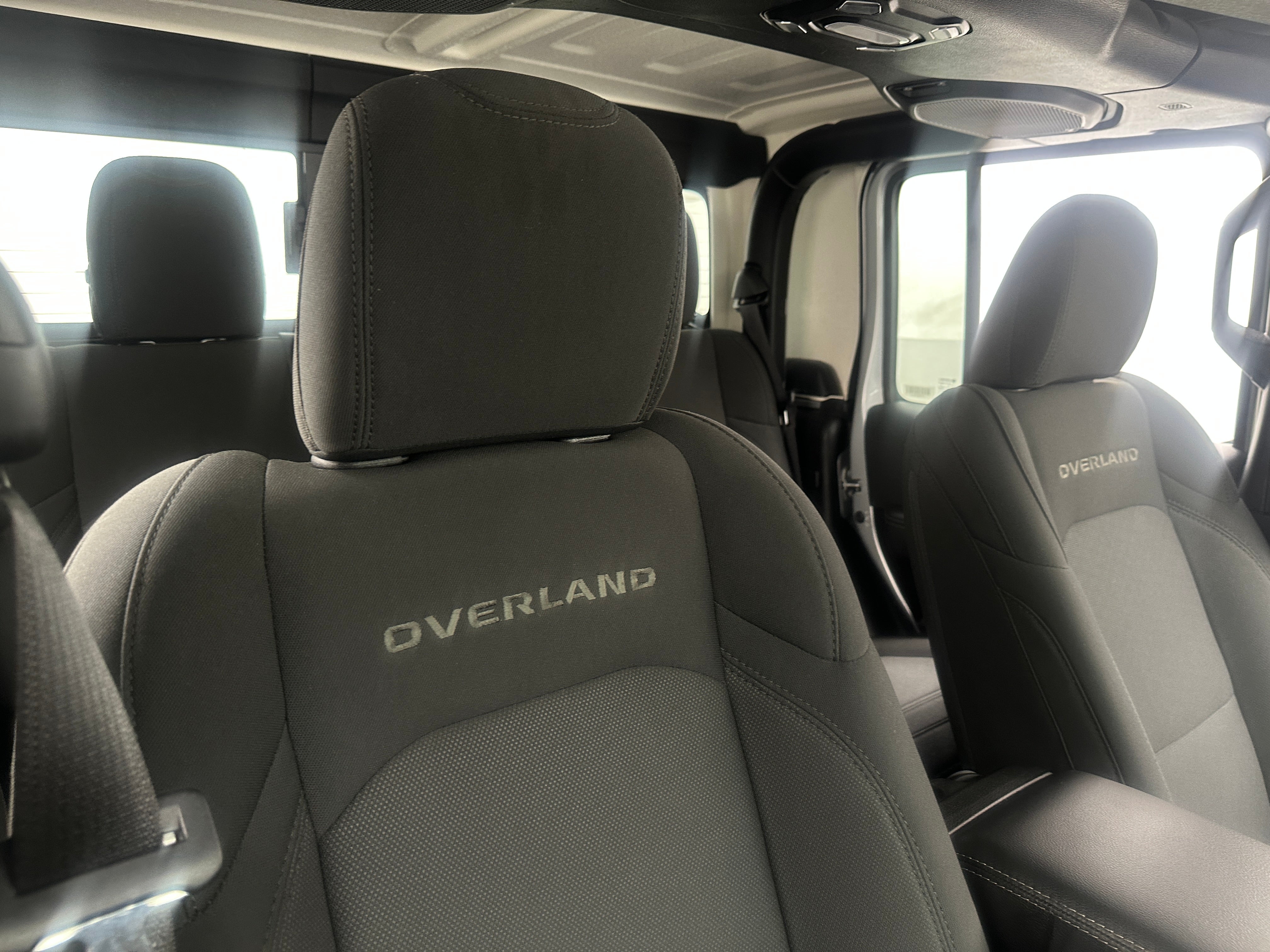 2023 Jeep Gladiator Overland 2