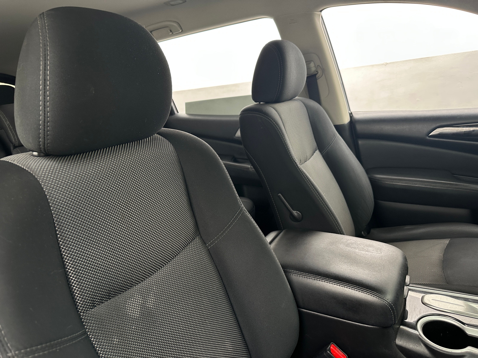 Thumbnail: 2019 Nissan Pathfinder - 2