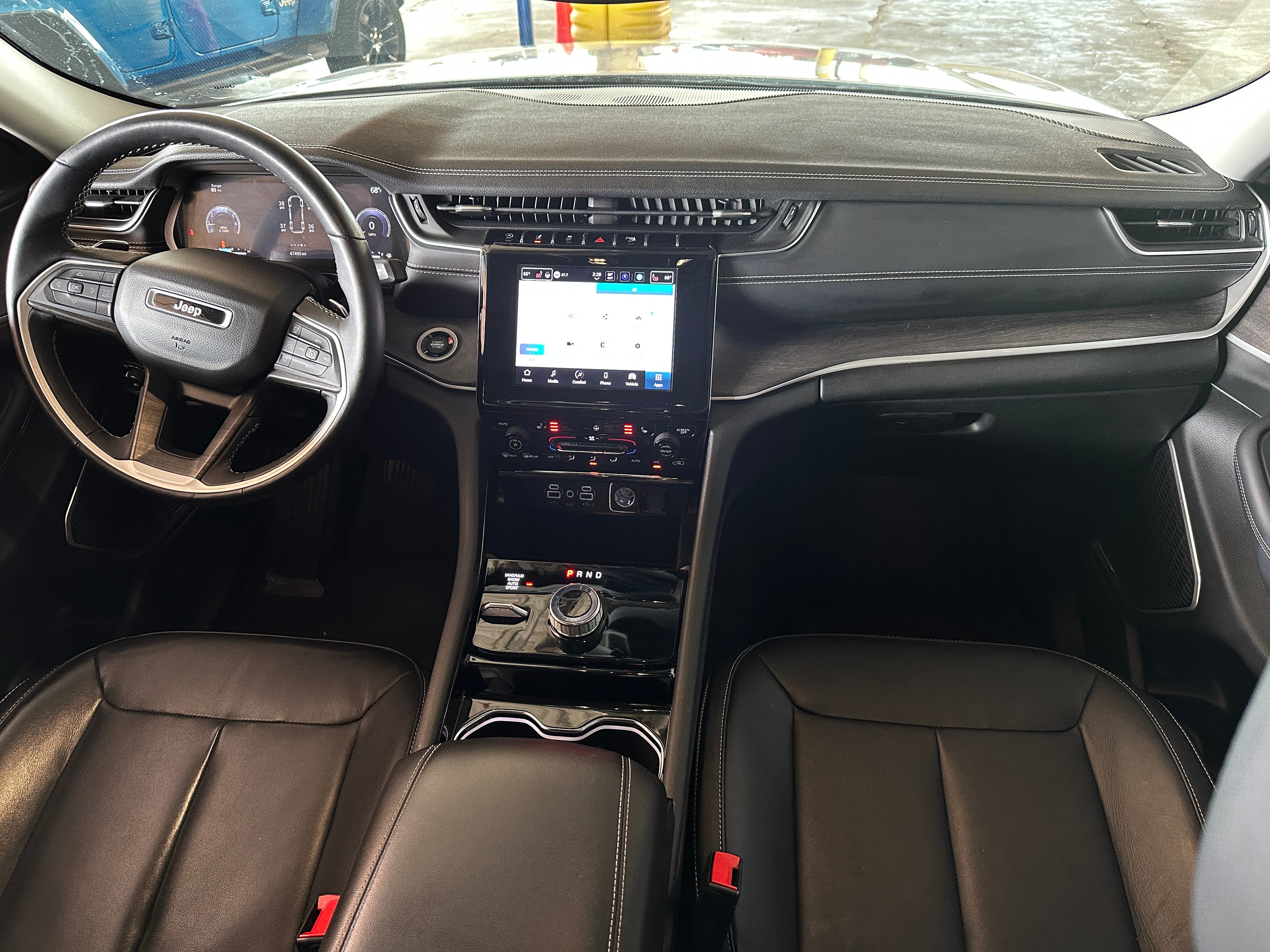 2022 Jeep Grand Cherokee L Limited Edition 2