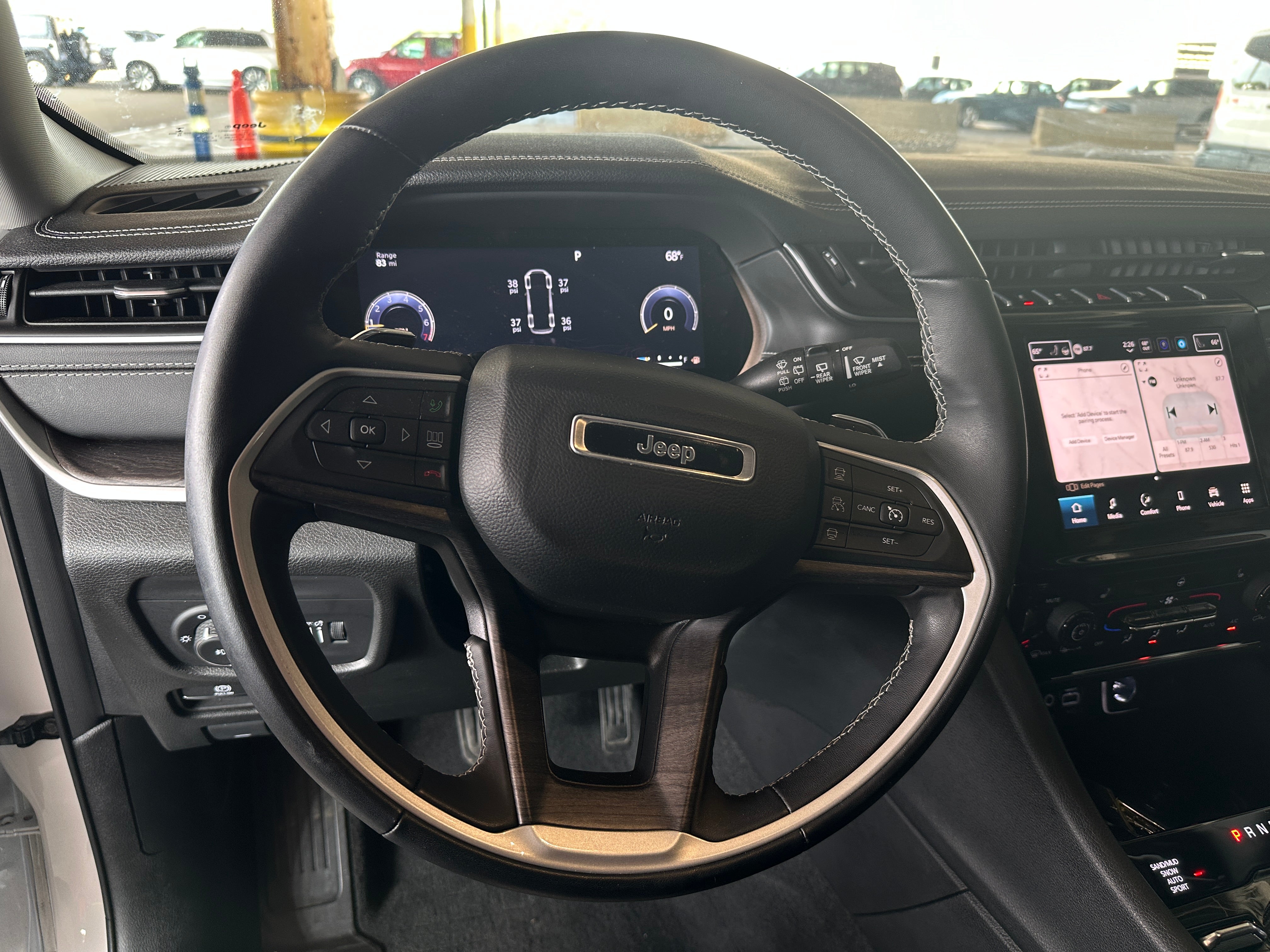 2022 Jeep Grand Cherokee L Limited Edition 4