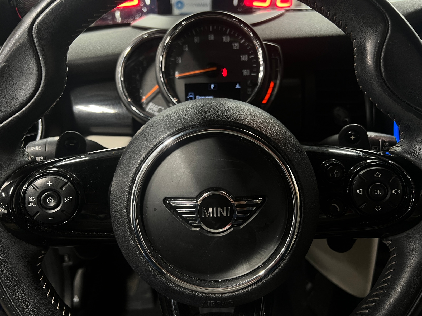 Thumbnail: 2019 MINI Cooper Convertible - 4