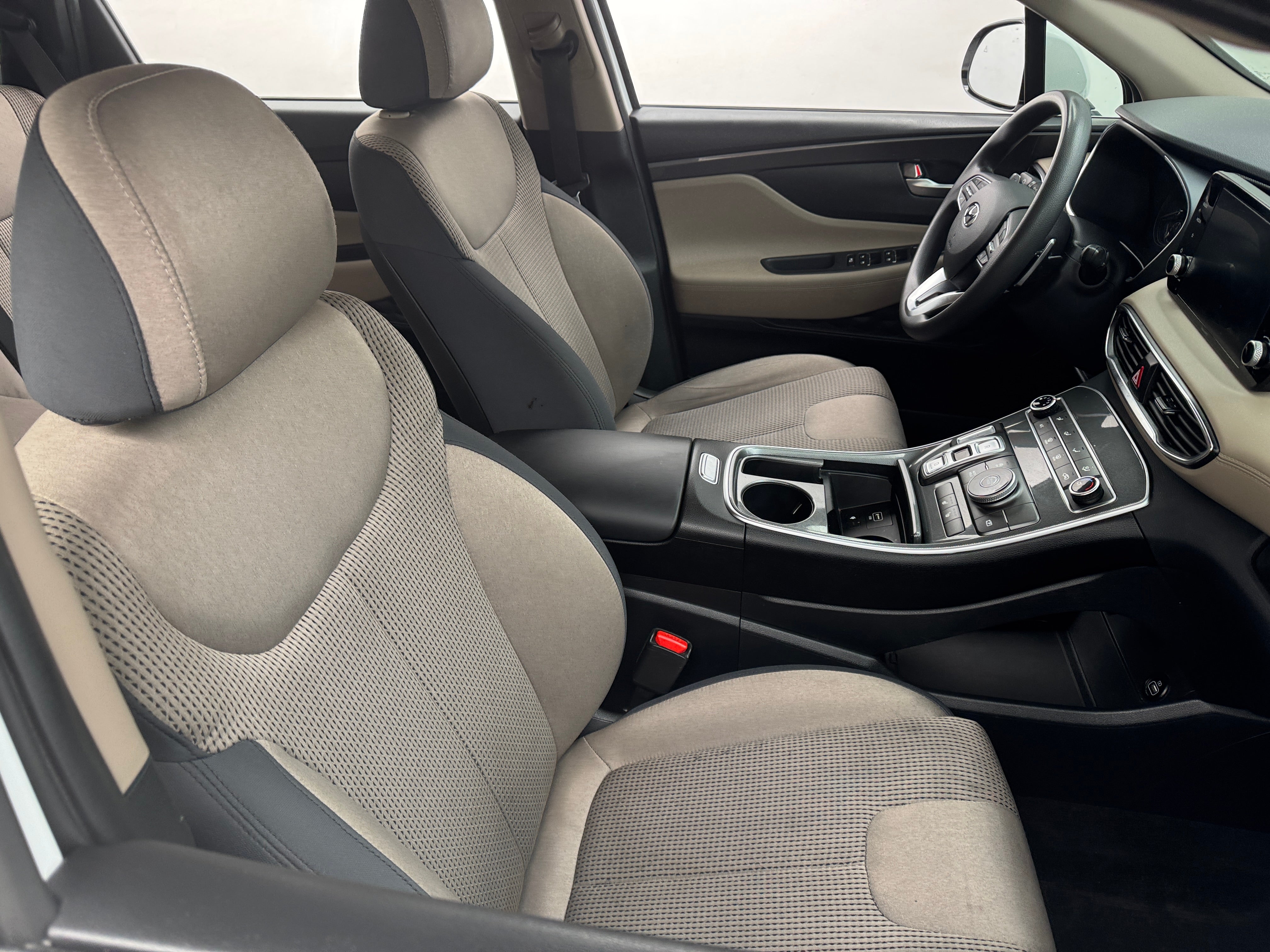 2022 Hyundai Santa Fe SEL 2
