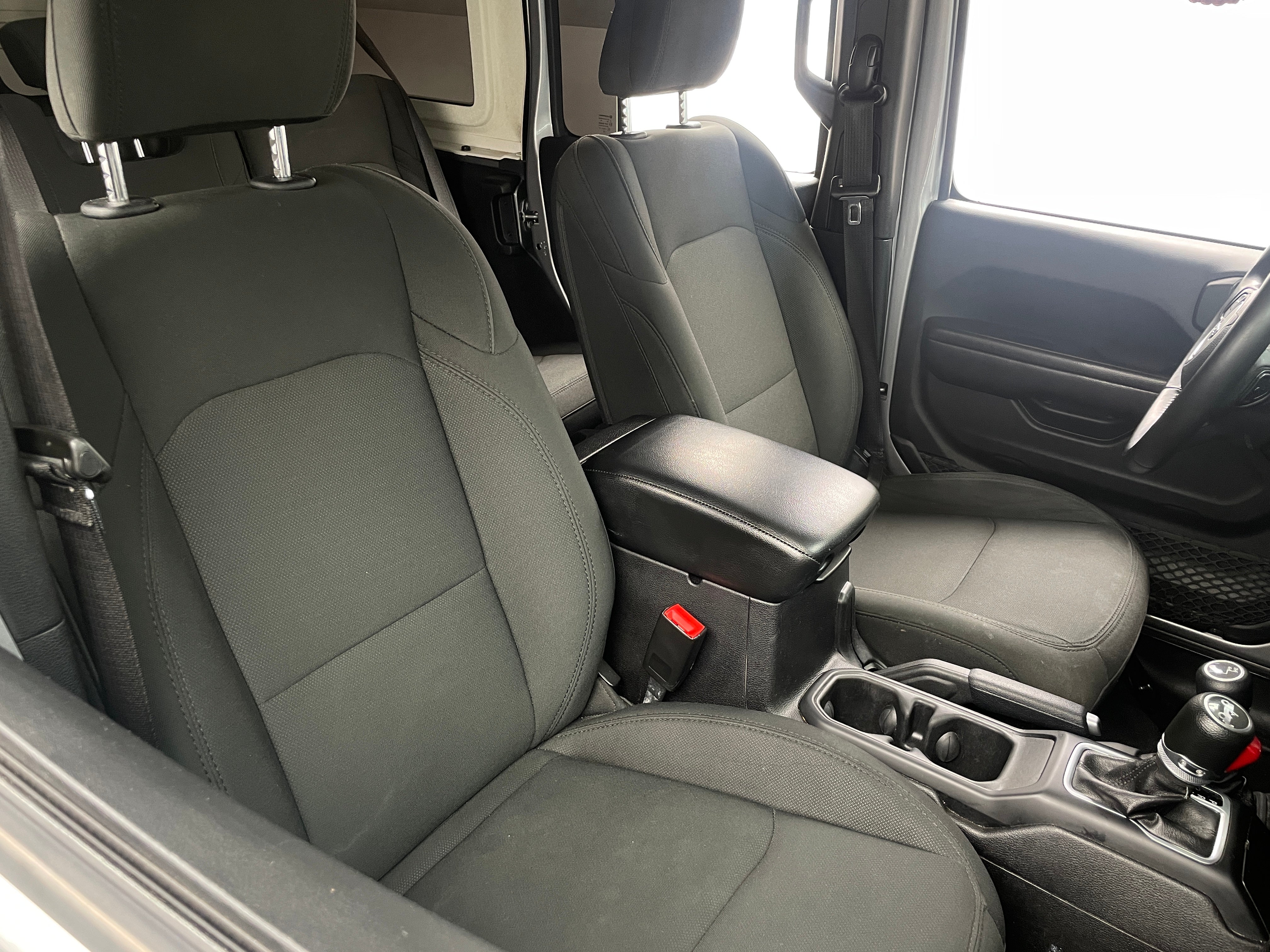 2018 Jeep Wrangler Unlimited Sport S 2