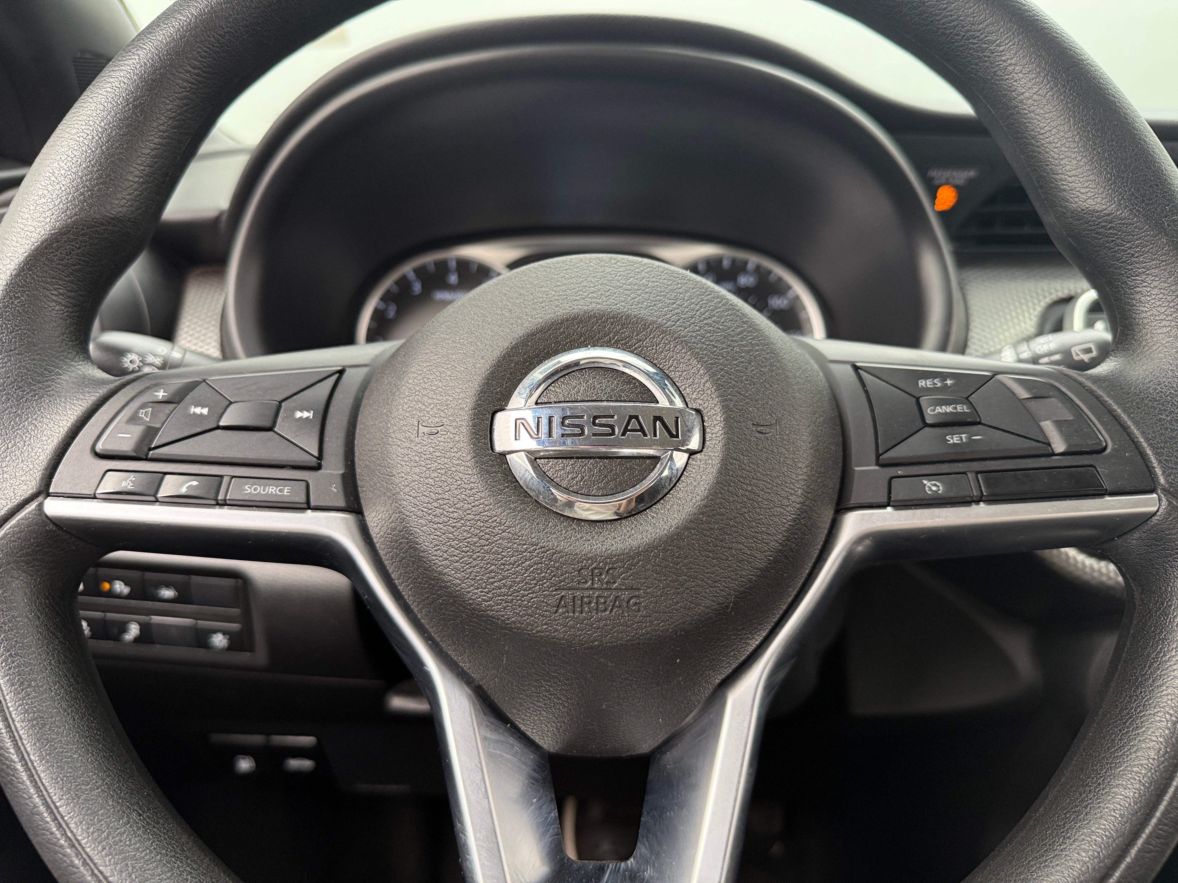 2020 Nissan Kicks S 5