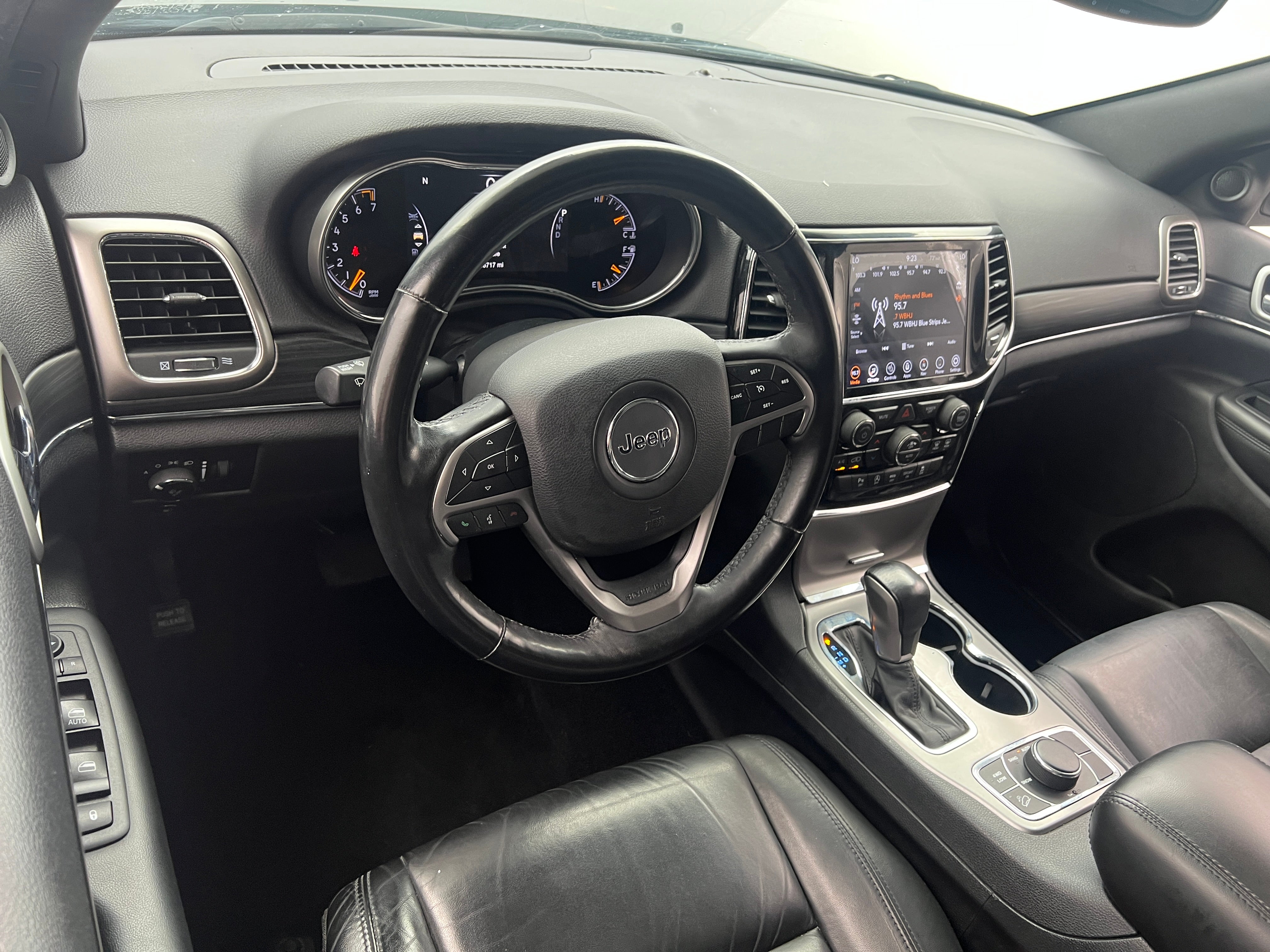 2020 Jeep Grand Cherokee Limited Edition 2