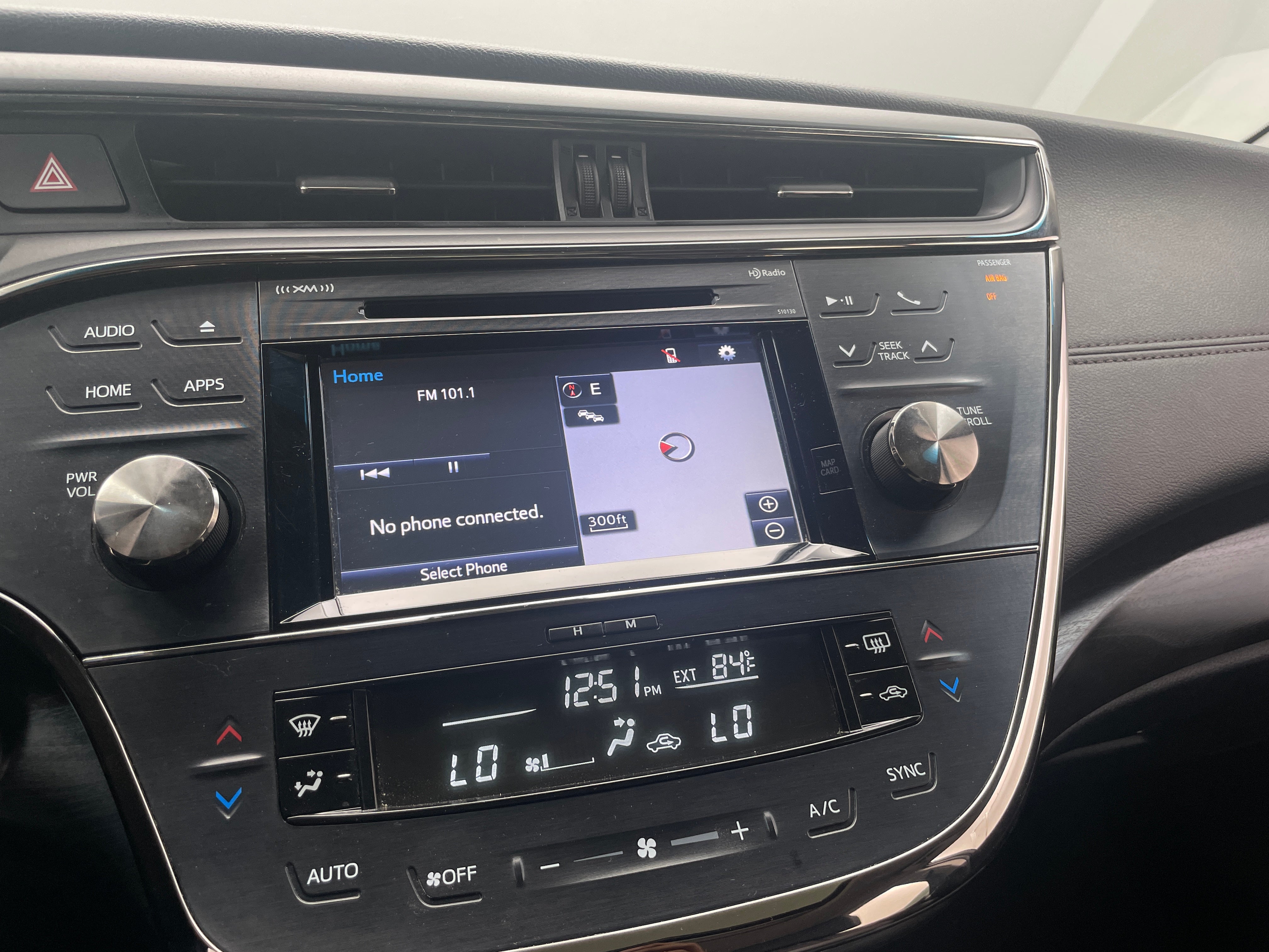 2017 Toyota Avalon XLE 3