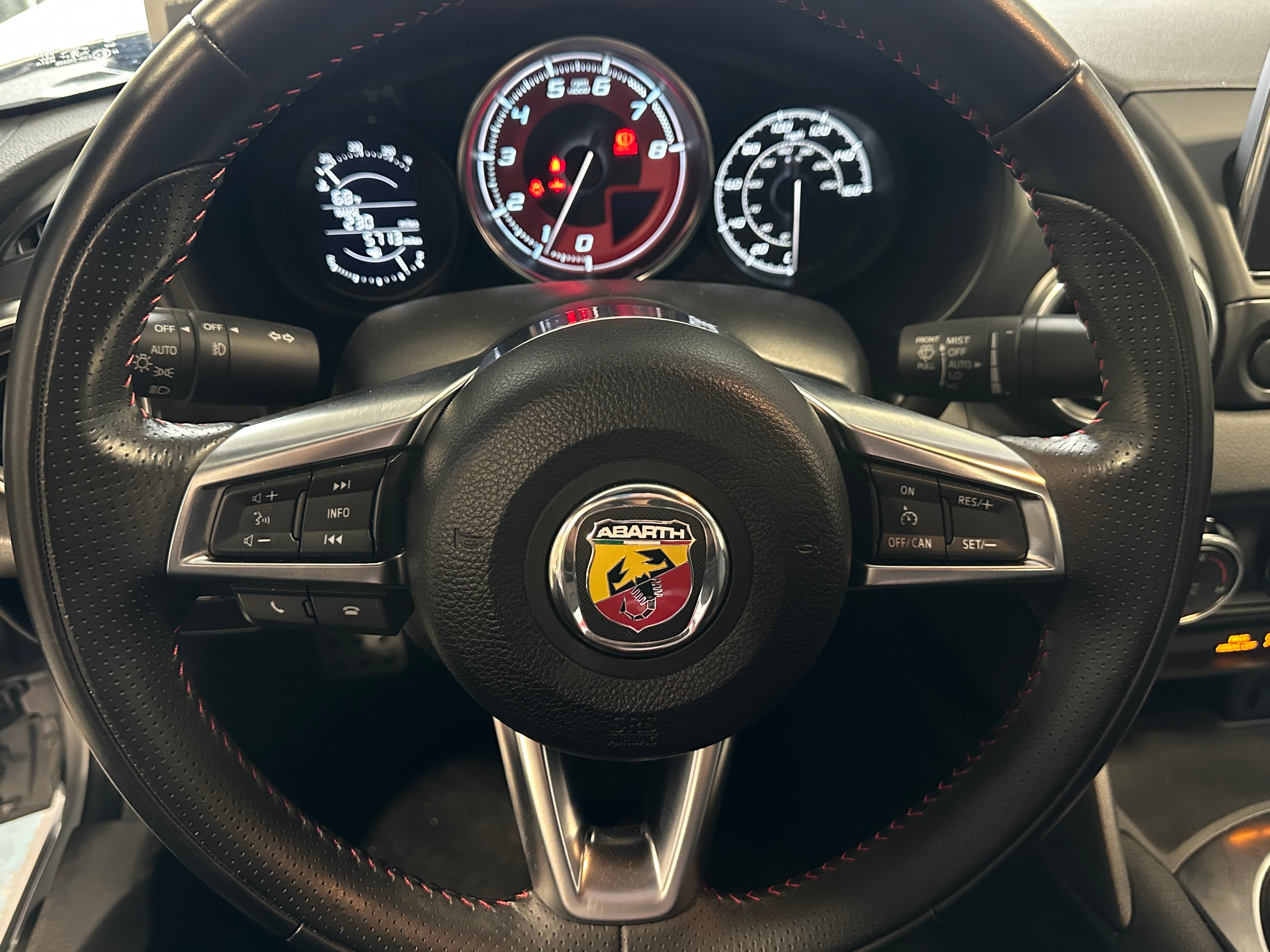 2020 Fiat 124 Spider Abarth 4