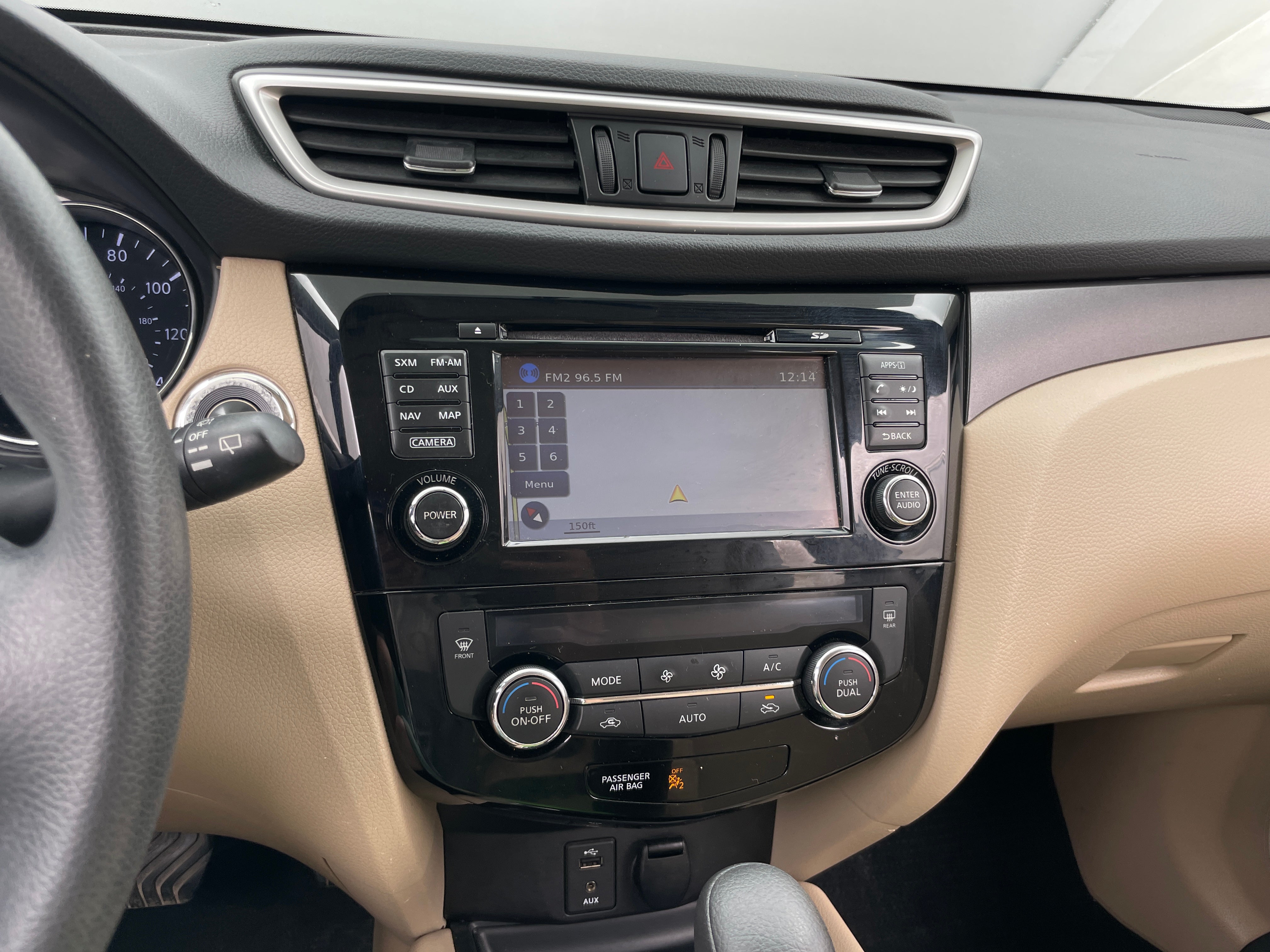 2016 Nissan Rogue SV 4