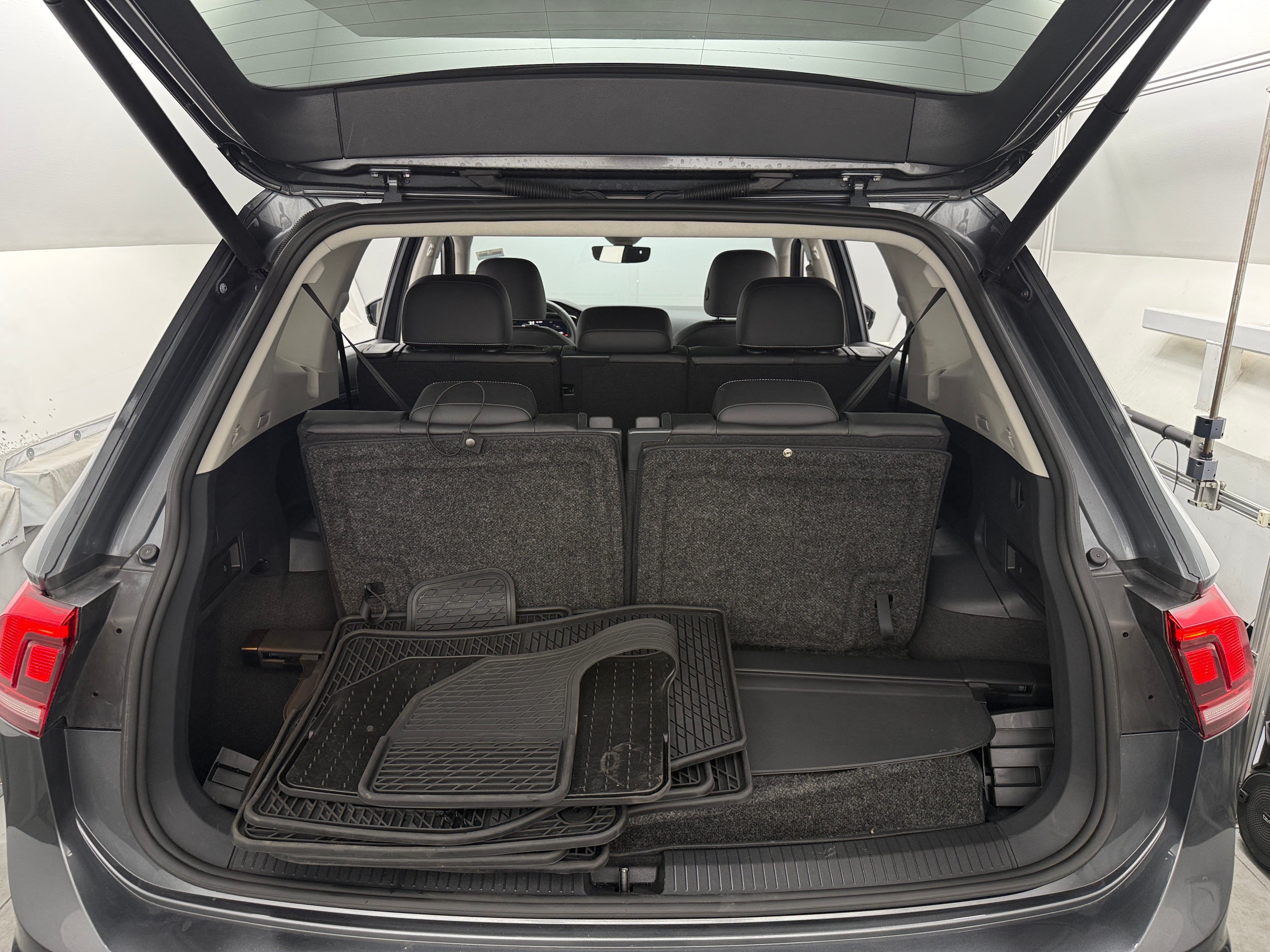 2021 Volkswagen Tiguan SEL 6