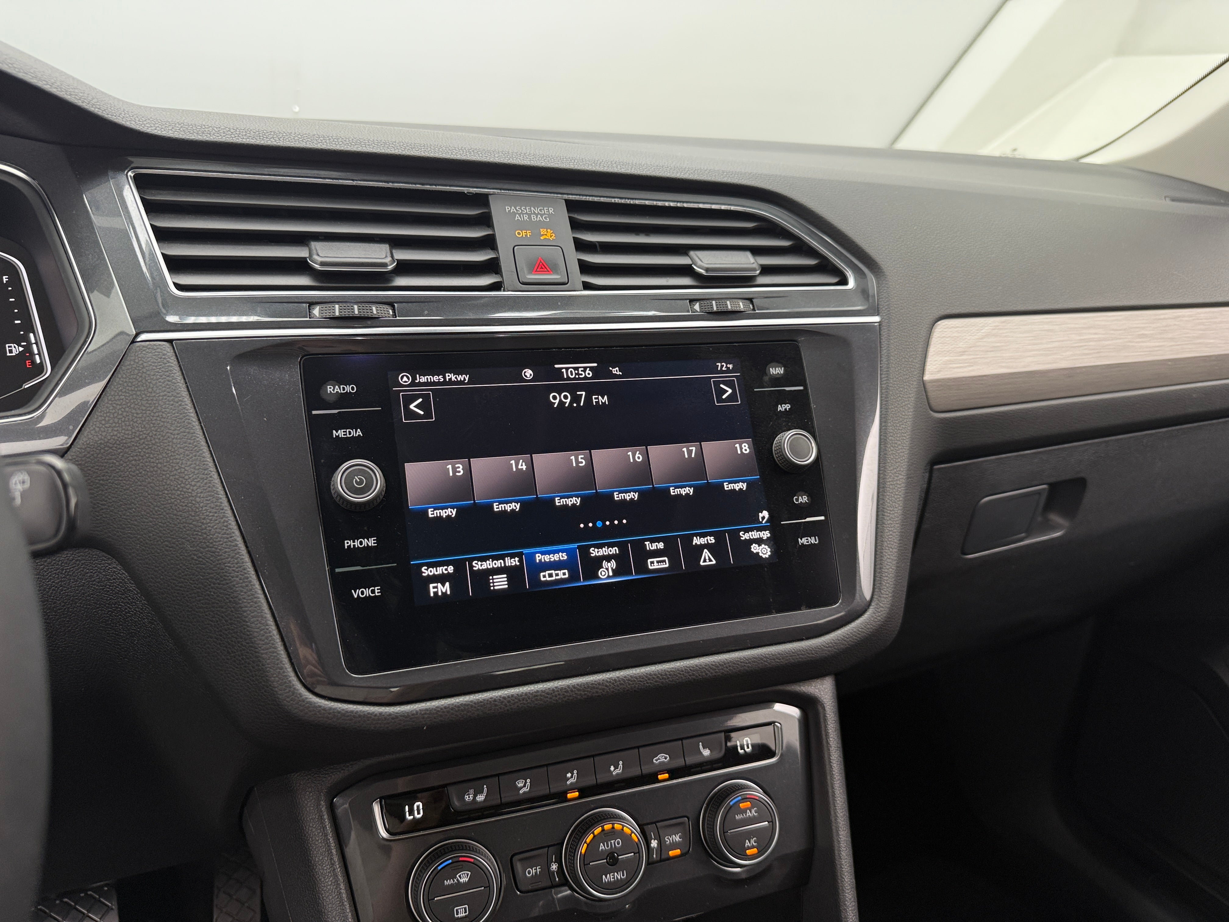 2021 Volkswagen Tiguan SEL 3