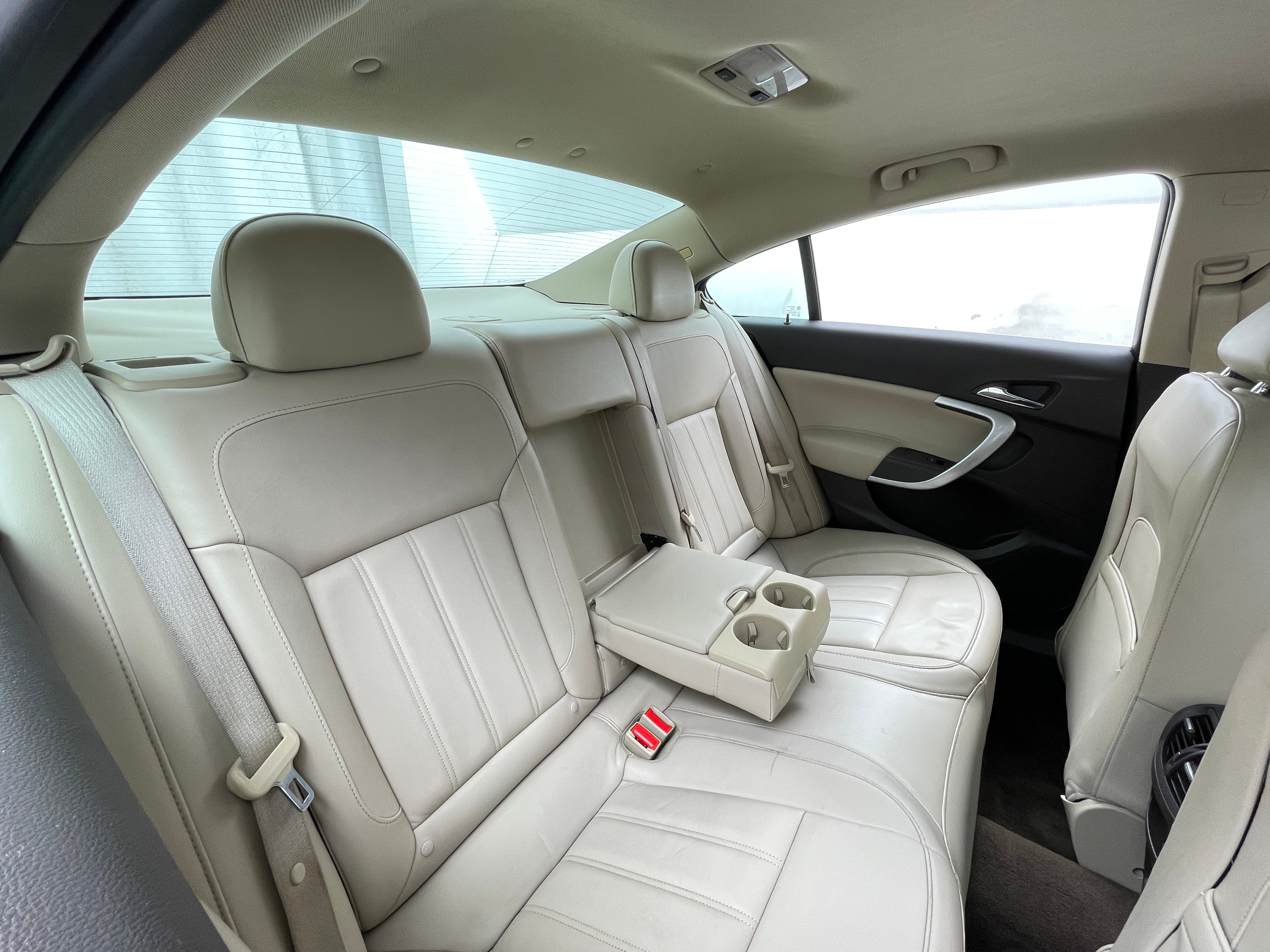 2017 Buick Regal Base 5