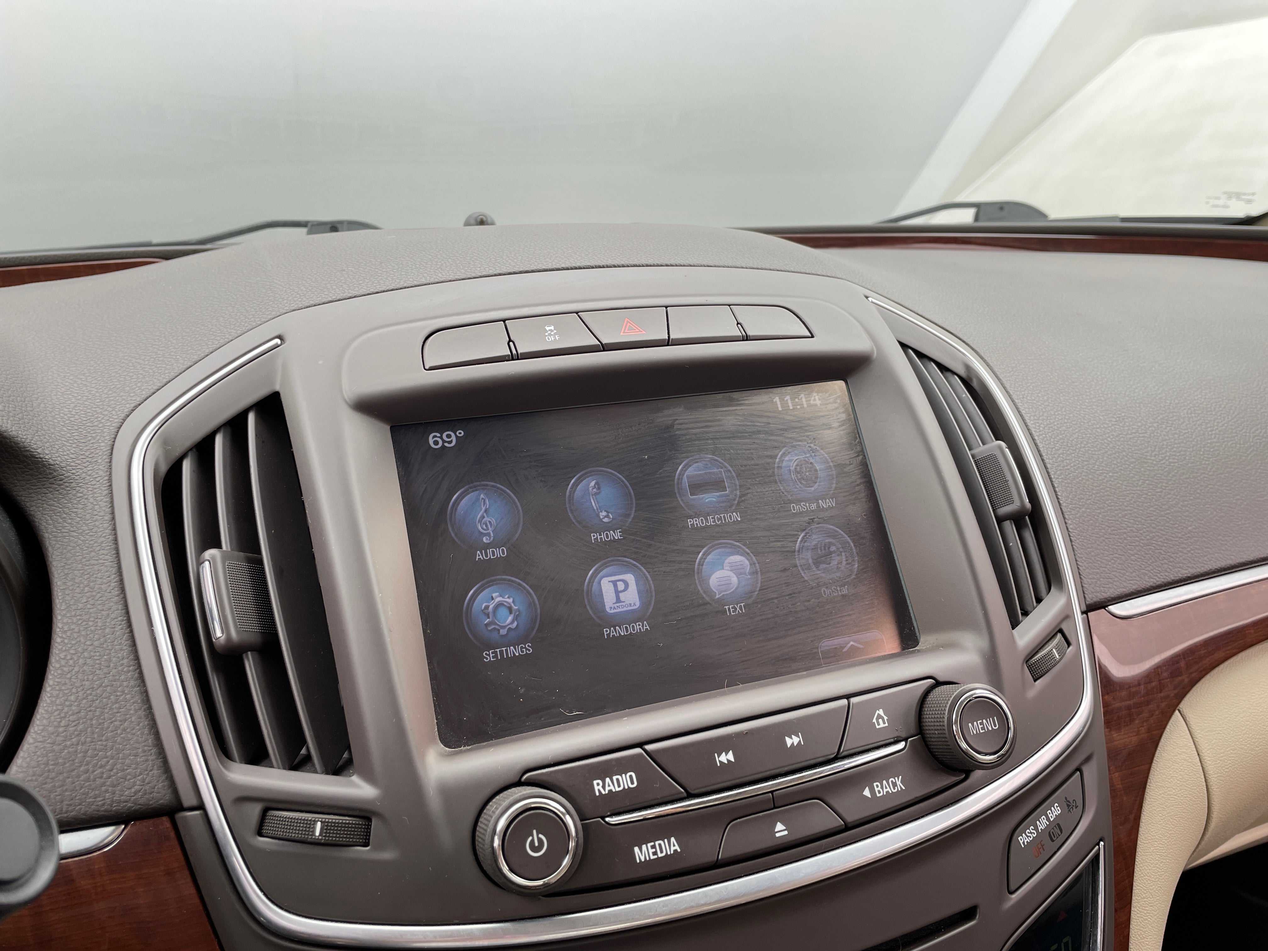 2017 Buick Regal Base 3