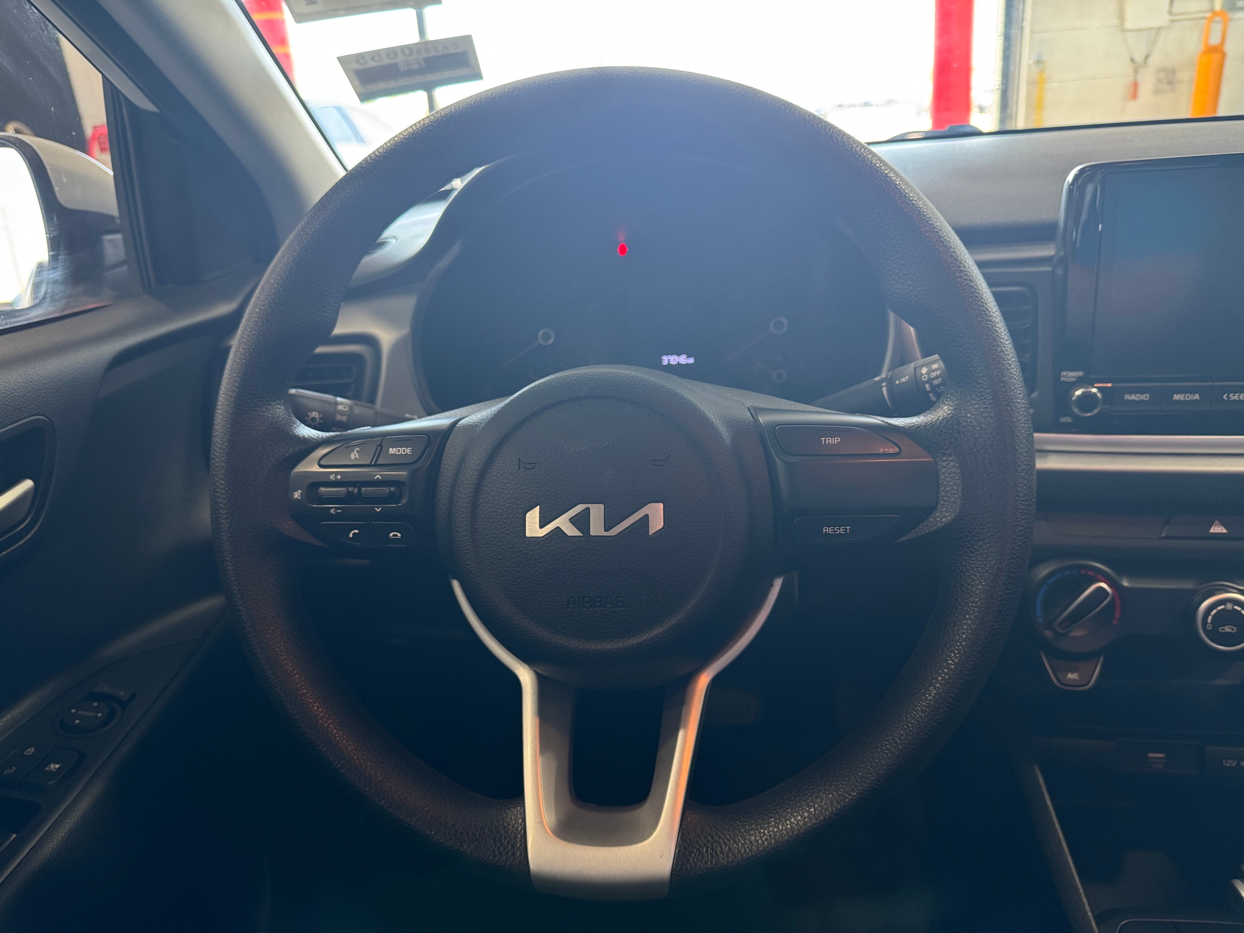 2023 Kia Rio LX 5