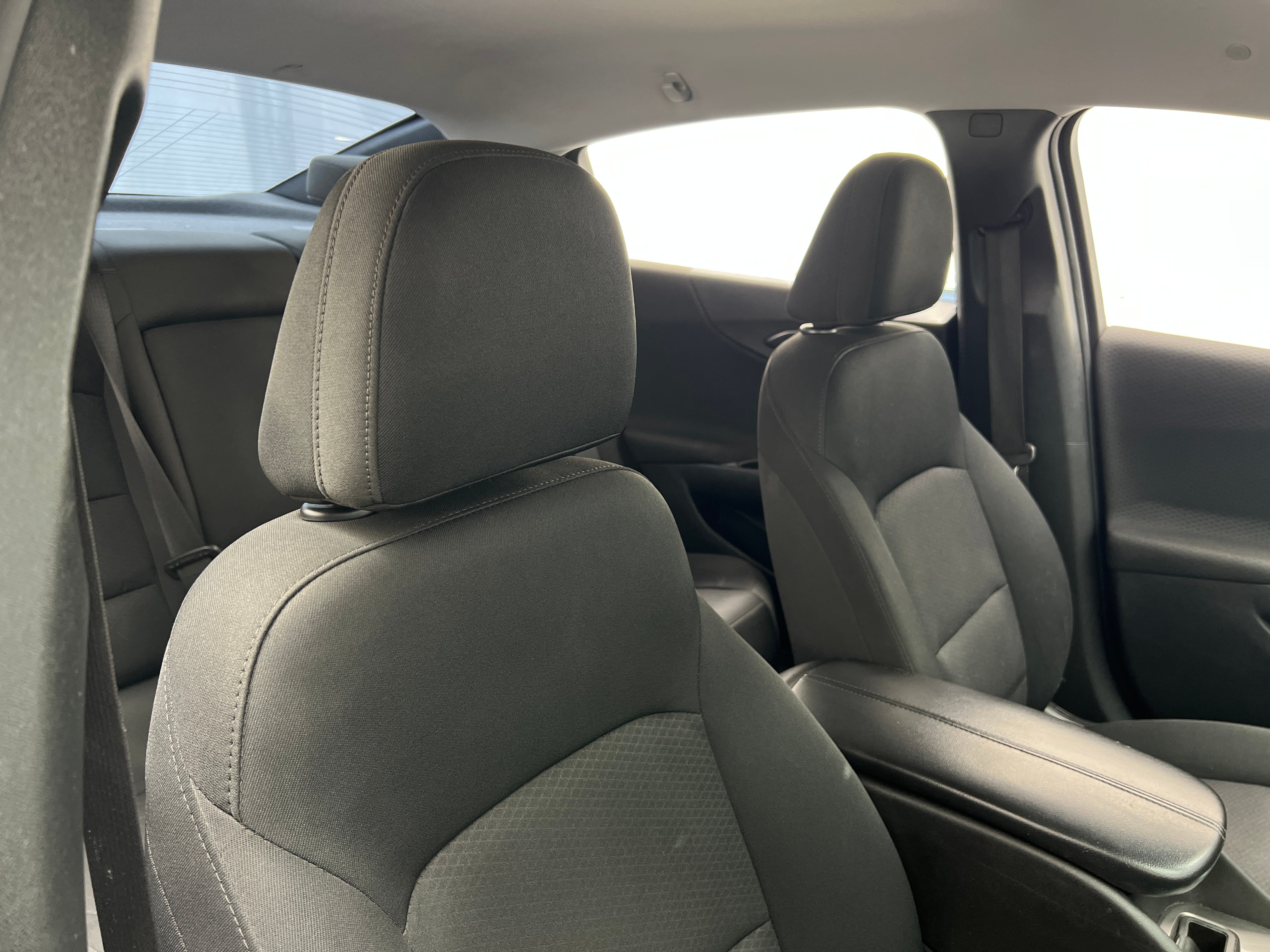 2017 Chevrolet Malibu LT 2