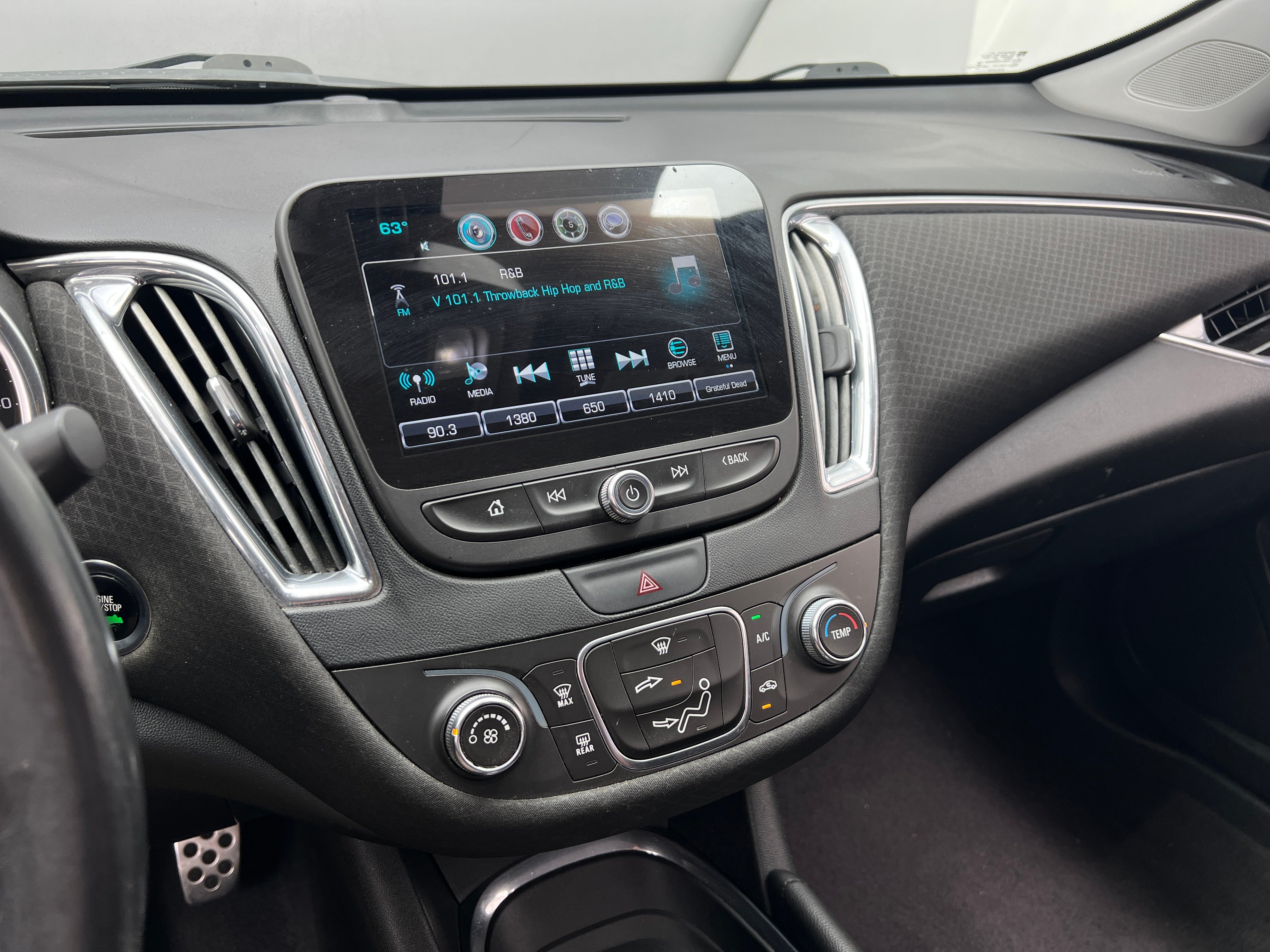 2017 Chevrolet Malibu LT 4