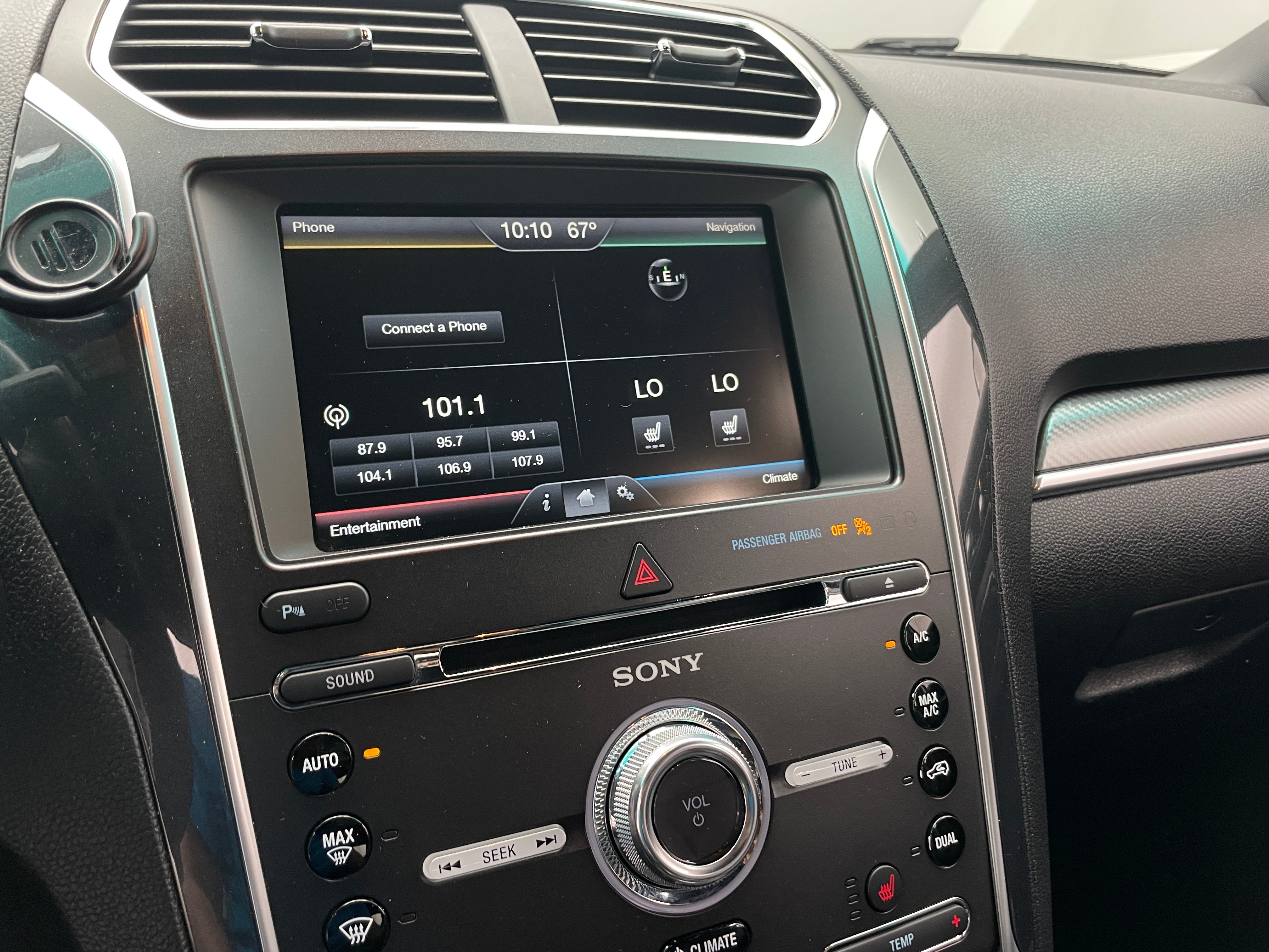 2016 Ford Explorer Sport 3