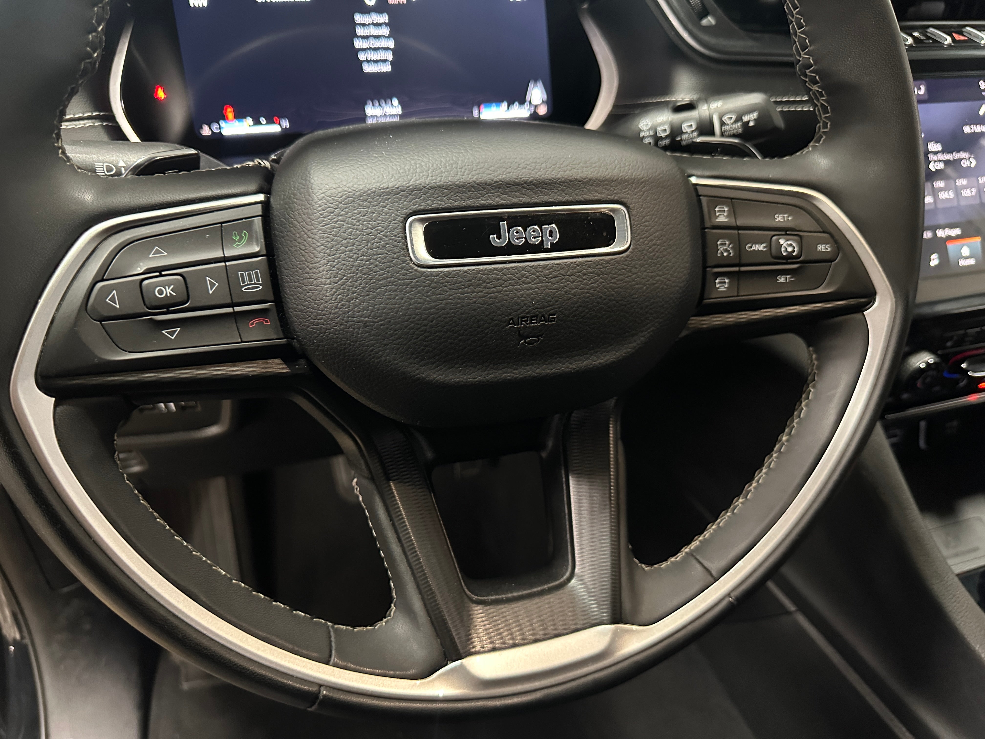 2024 Jeep Grand Cherokee L Altitude 5