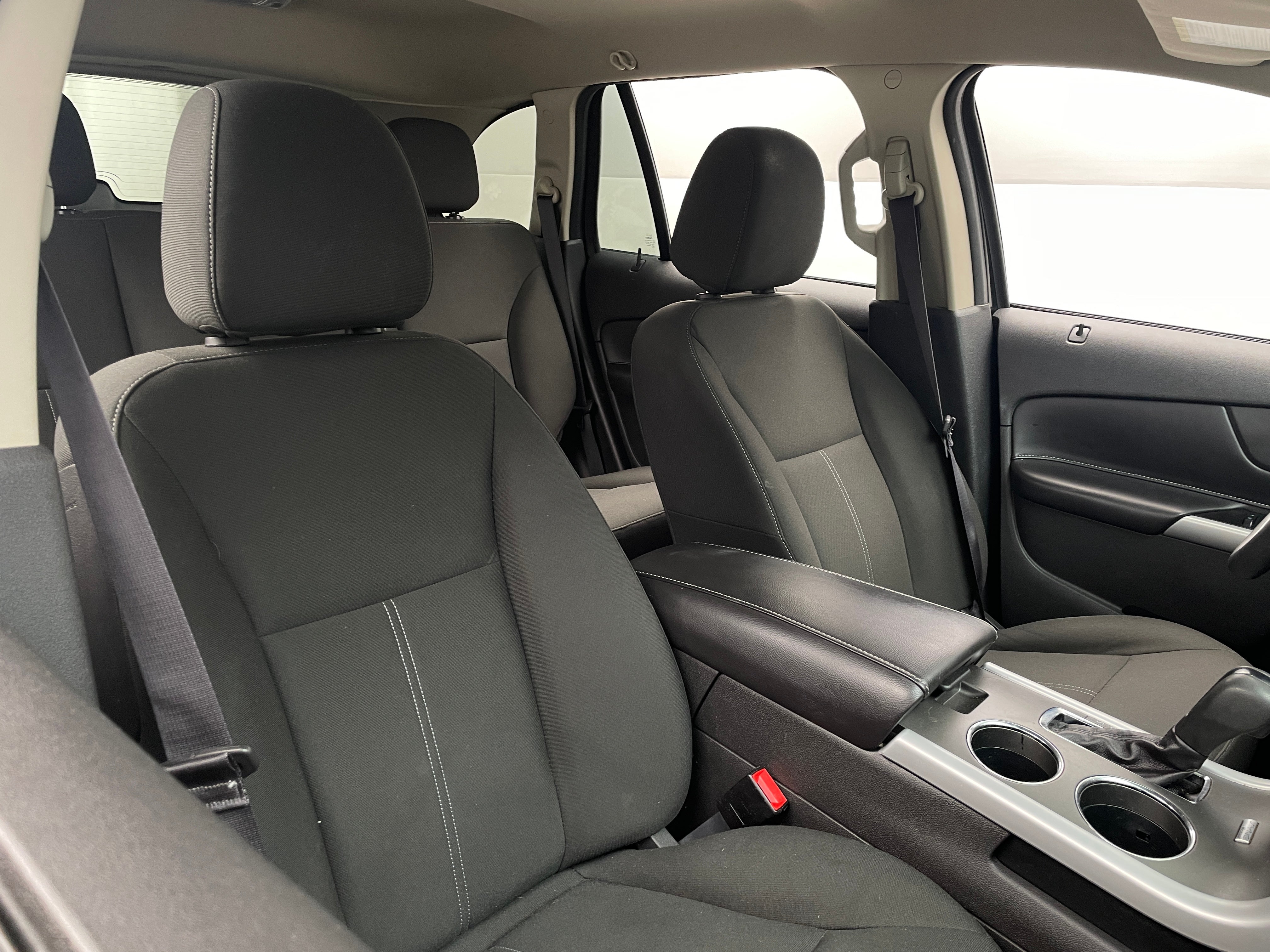 2014 Ford Edge SE 2