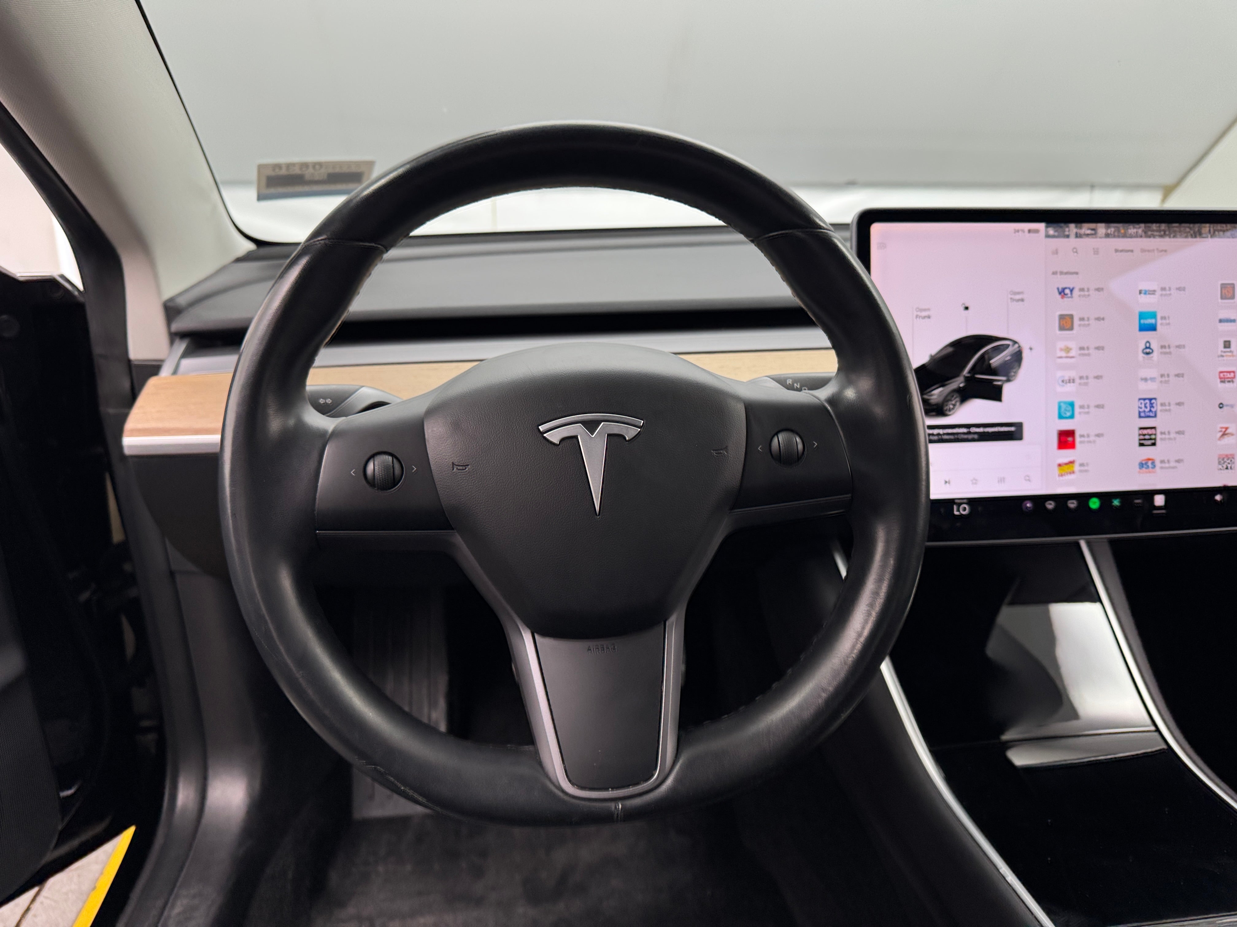2019 Tesla Model 3 Standard Range 4