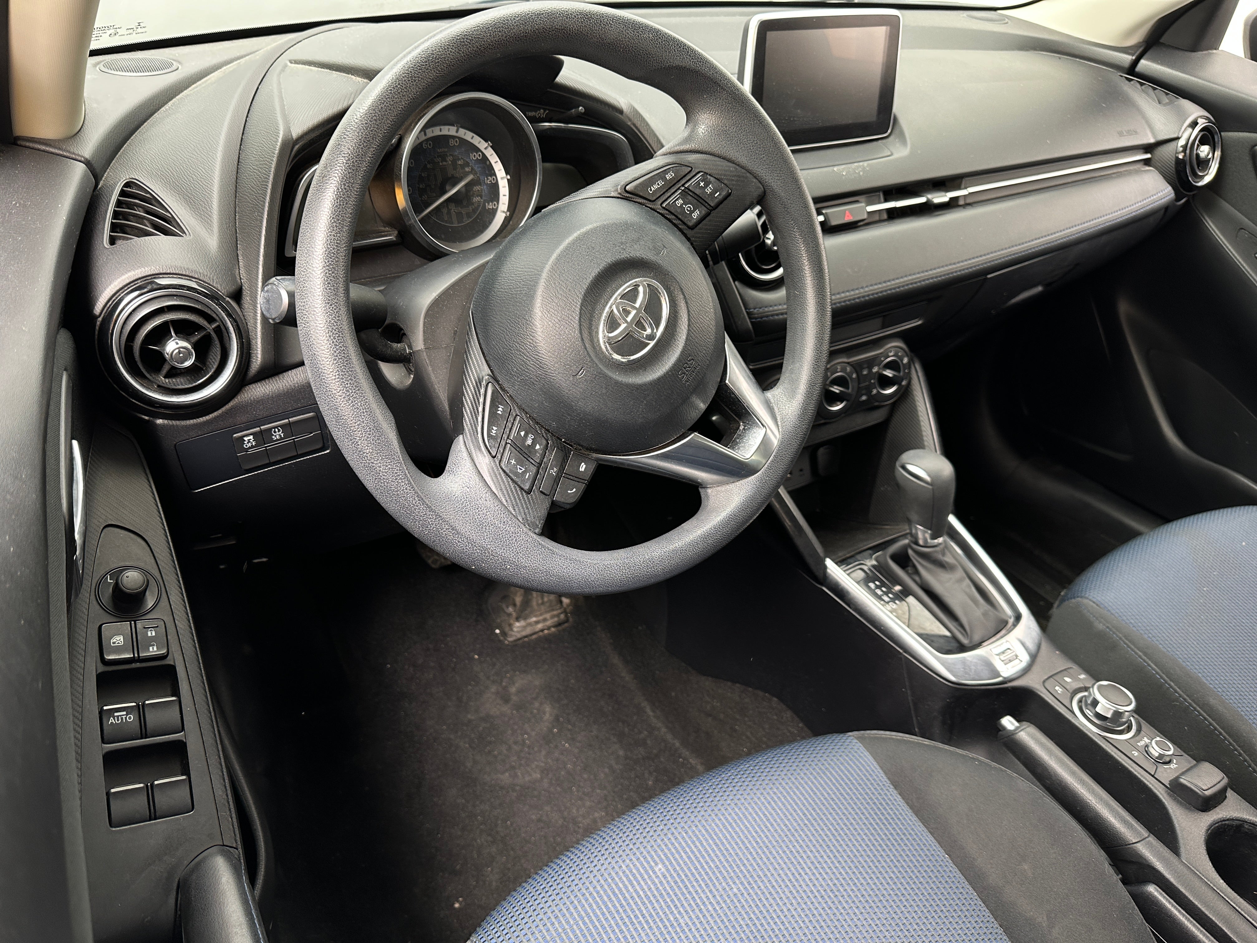 2017 Toyota Yaris iA Base 3