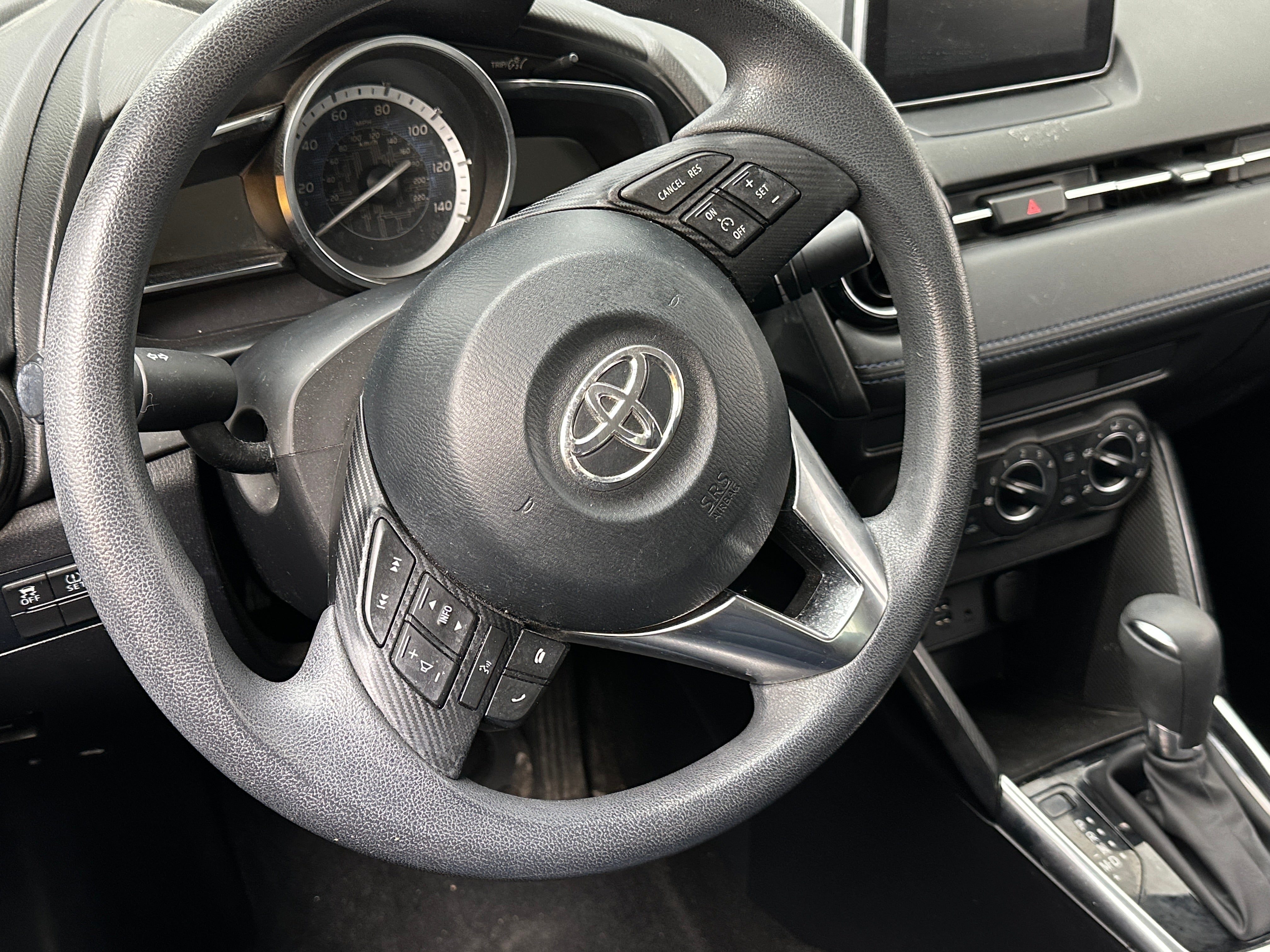 2017 Toyota Yaris iA Base 5