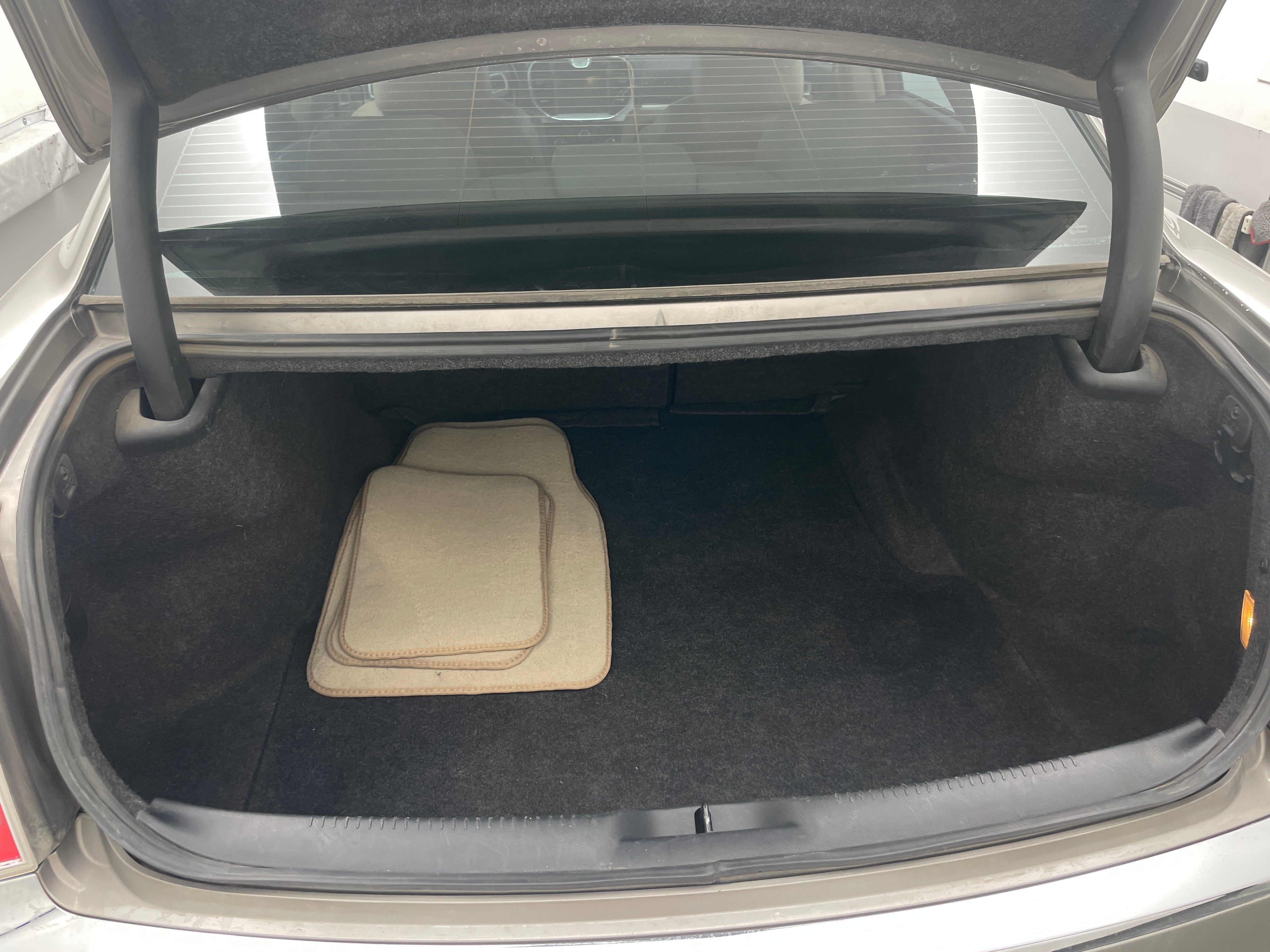 2014 Chrysler 300  6