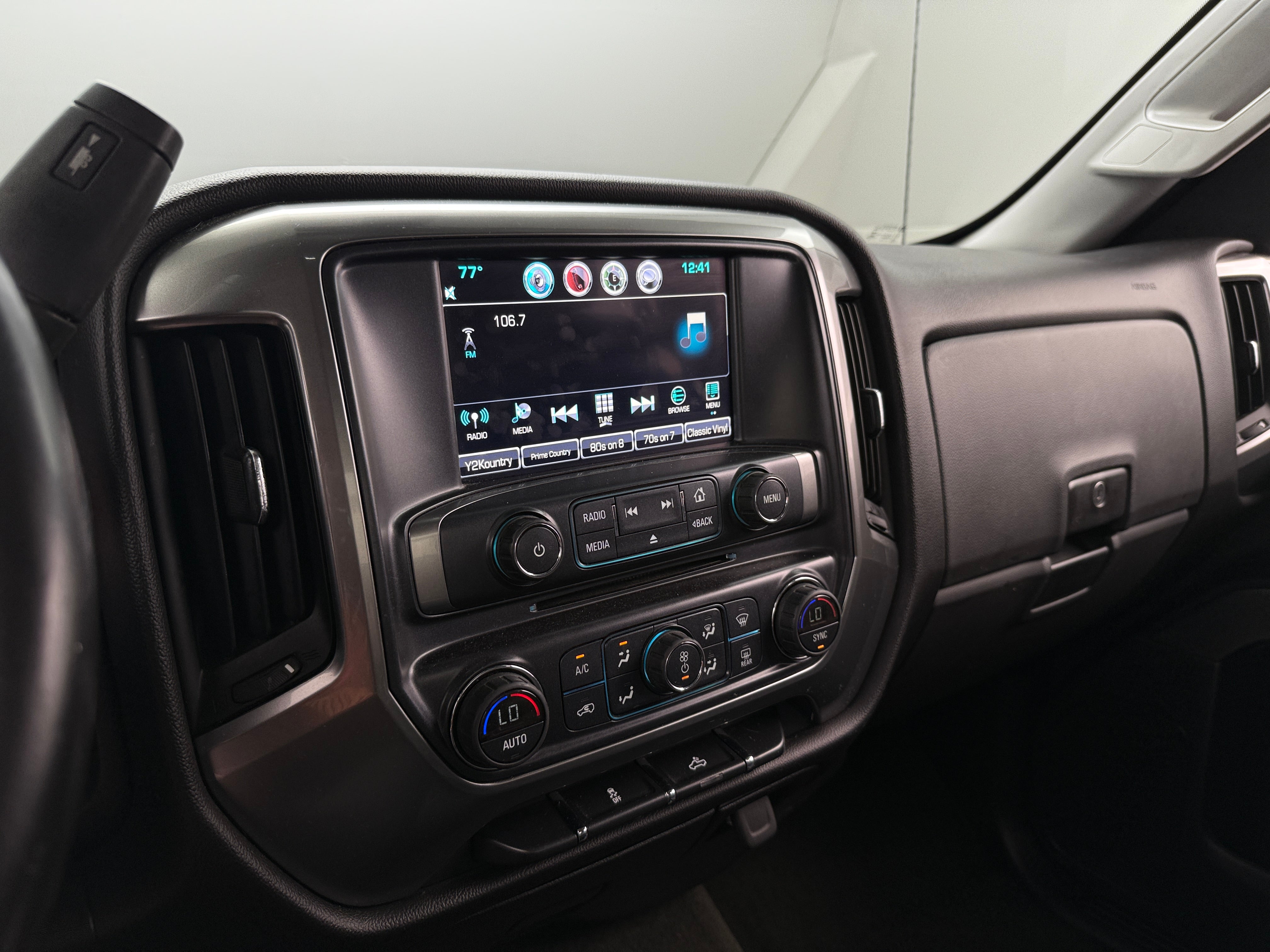2016 Chevrolet Silverado 1500 LT 4