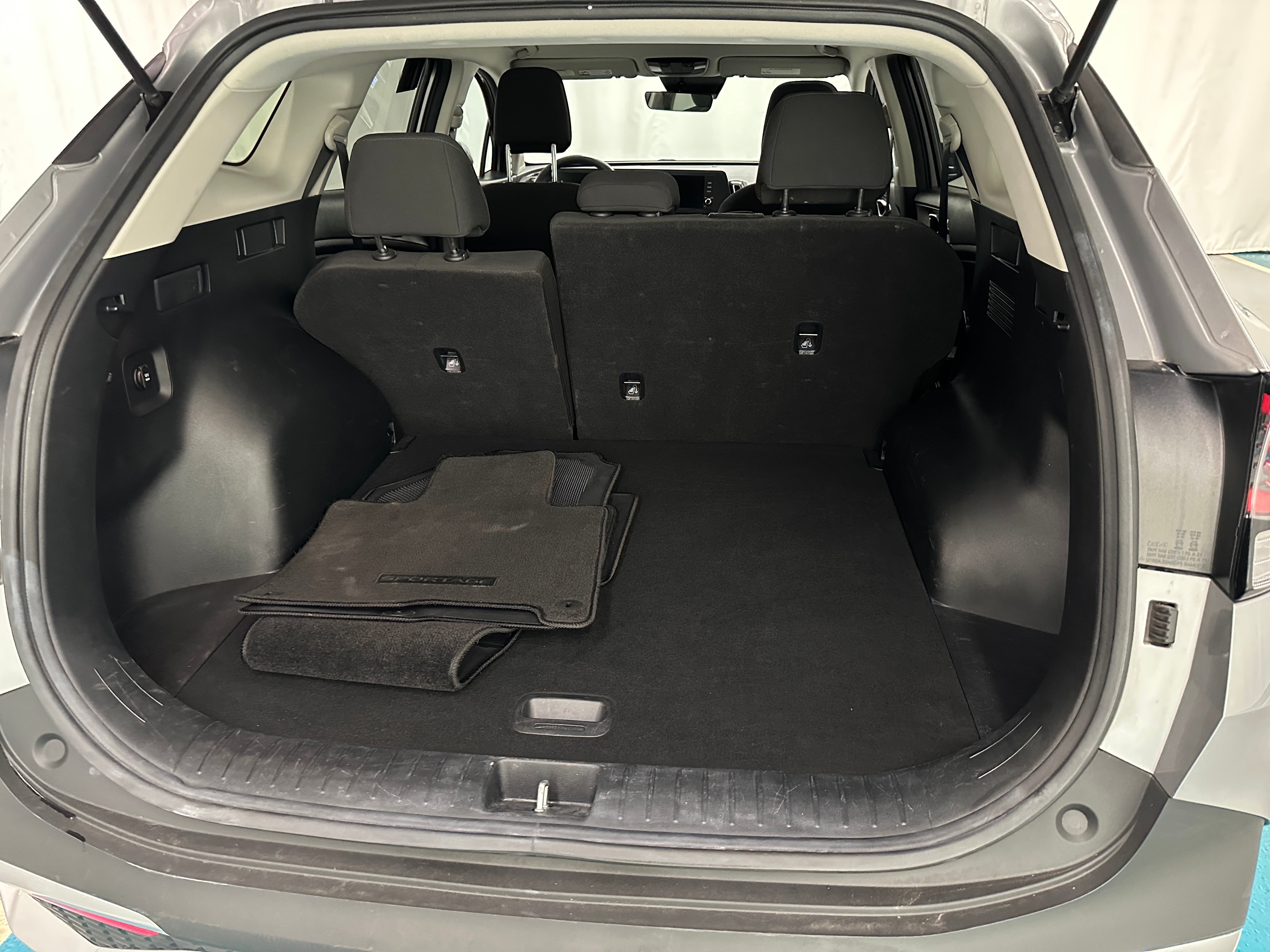 2023 Kia Sportage LX 7